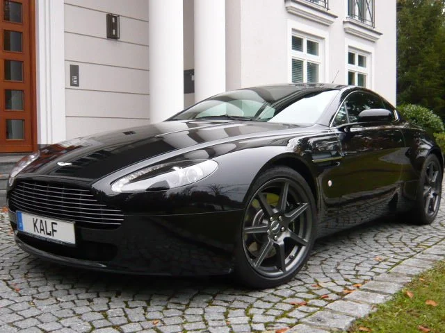 AstonMartinV8OnyxMisimovic 048.jpeg