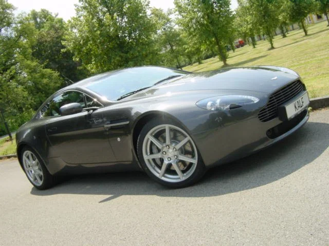 AstonMartinV8meteorite 087.jpeg
