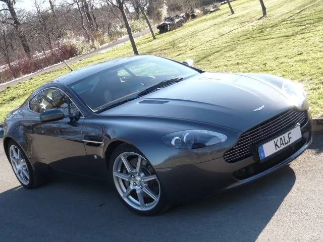 AstonMartinV8meteoriteKestrelTan 051.jpeg