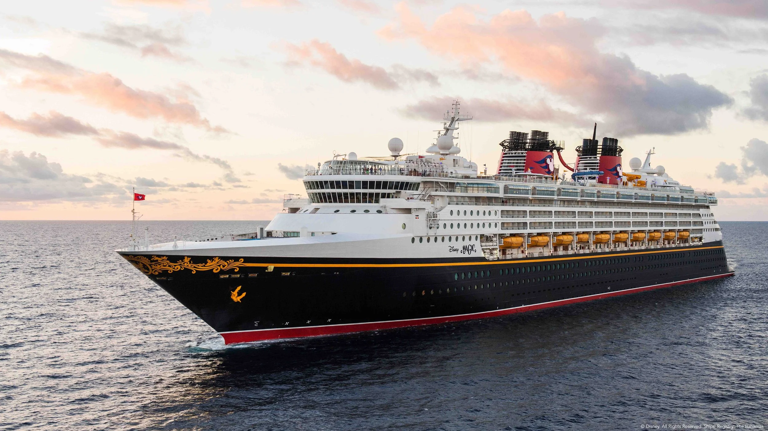 Disney Magic at sea, Social.jpg