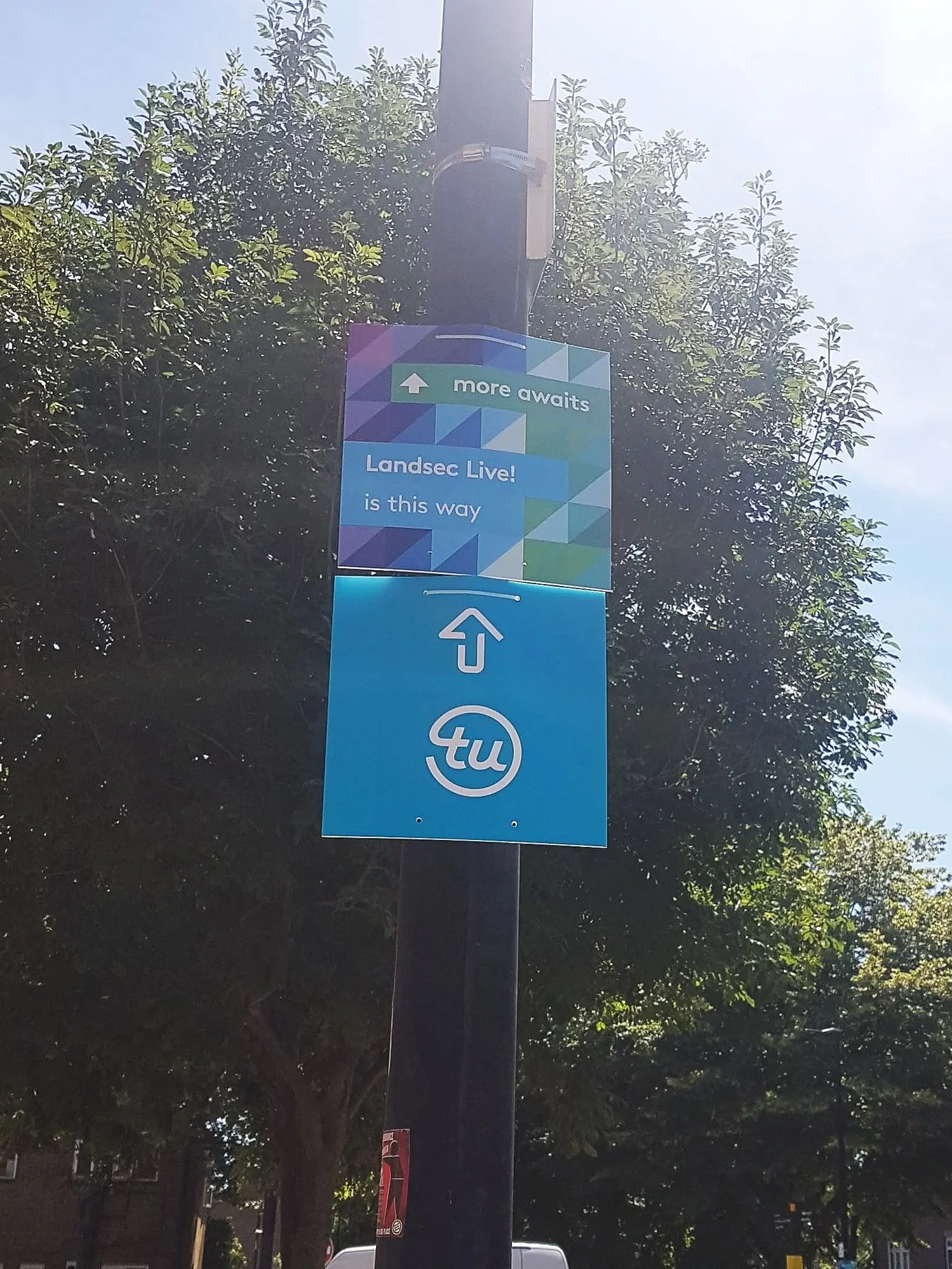 Event signage from station