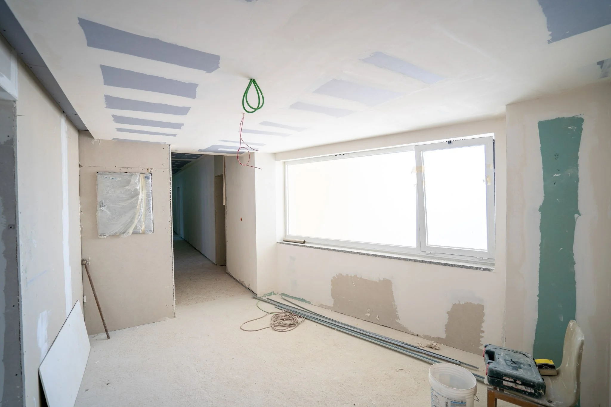 Apartamento em construção com estrutura em andamento – Edizur construção e reabilitação.