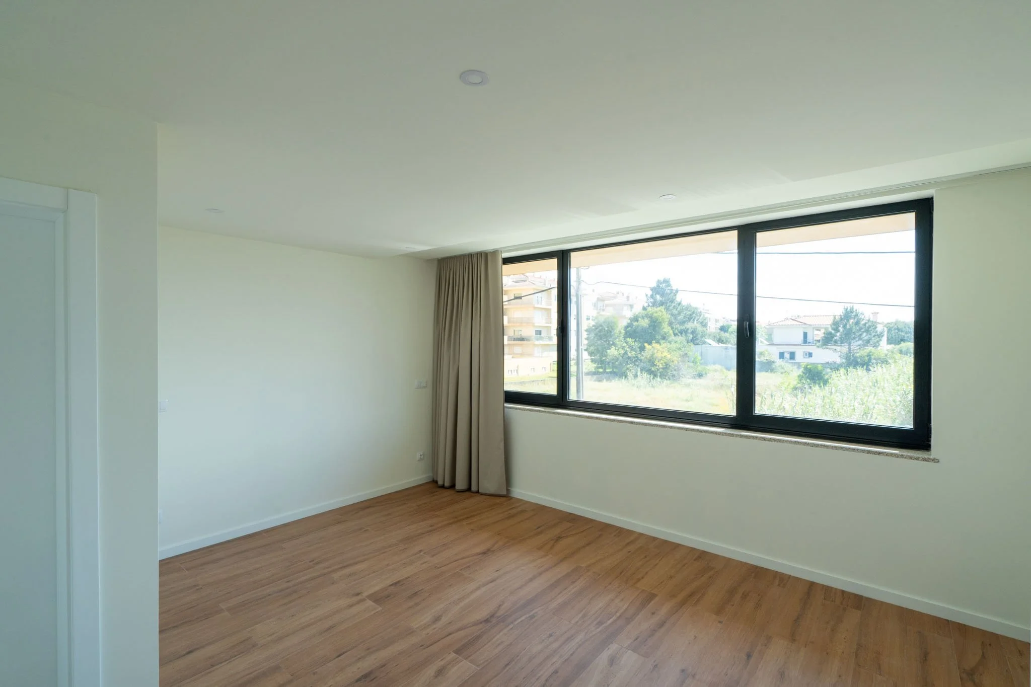 Edizur: Design e Acabamentos Premium.