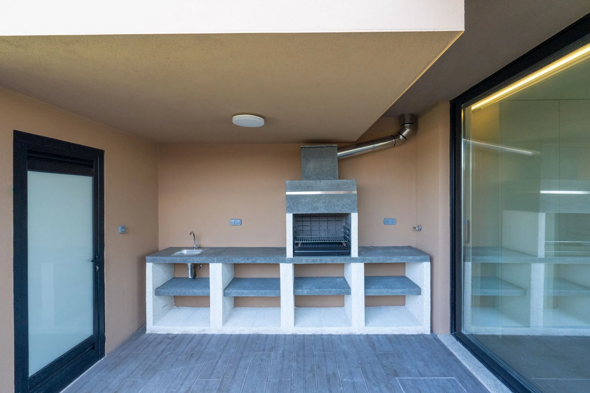 Edizur: Design e Acabamentos Premium.