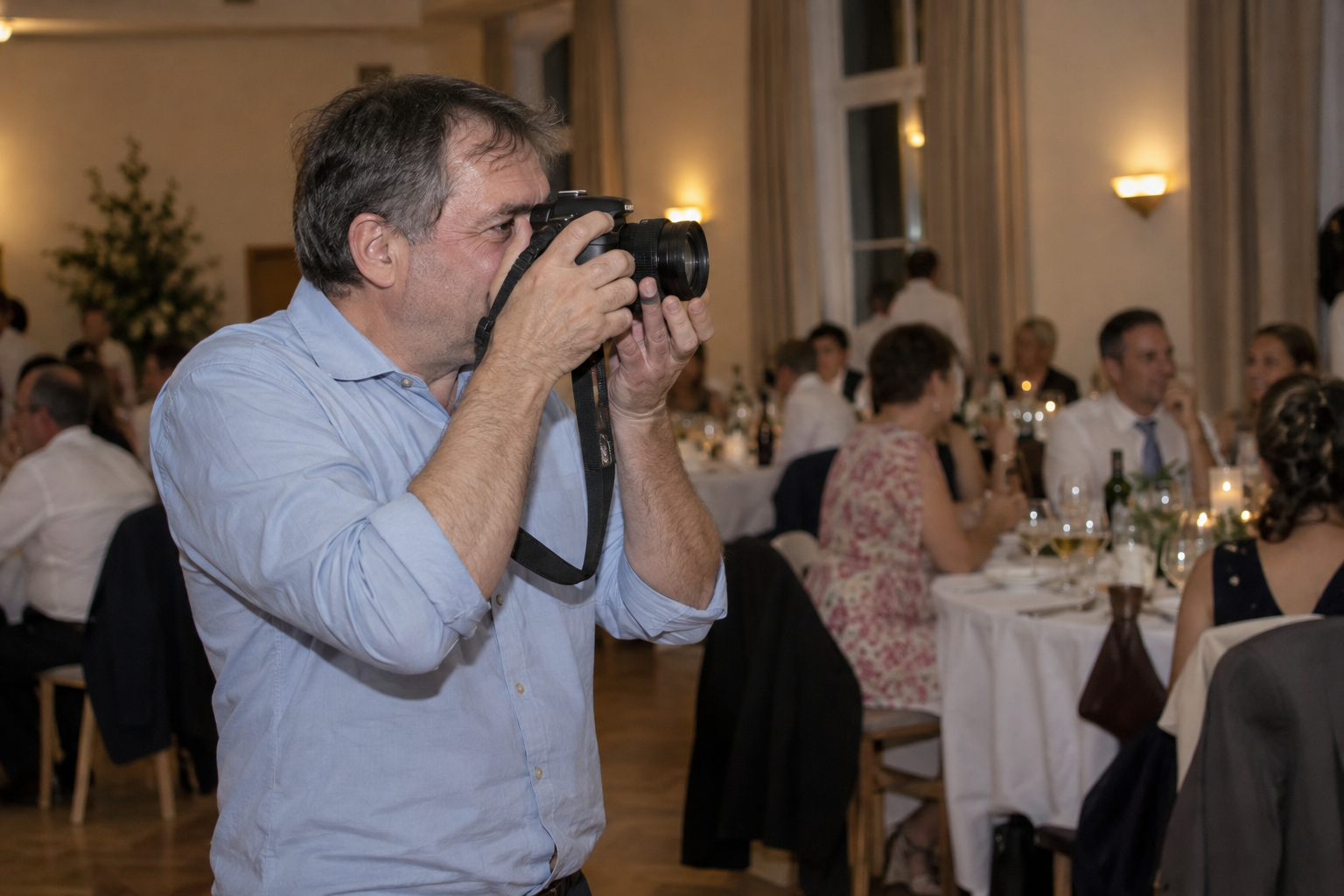 Photographe de mariage : pourquoi ne pas simplement demander à un ami qui possède un bon appareil ?