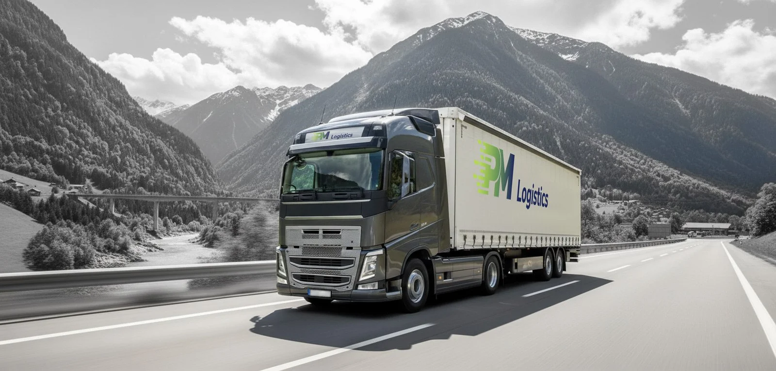 Ciężarówka PM Logistics w trasie międzynarodowej