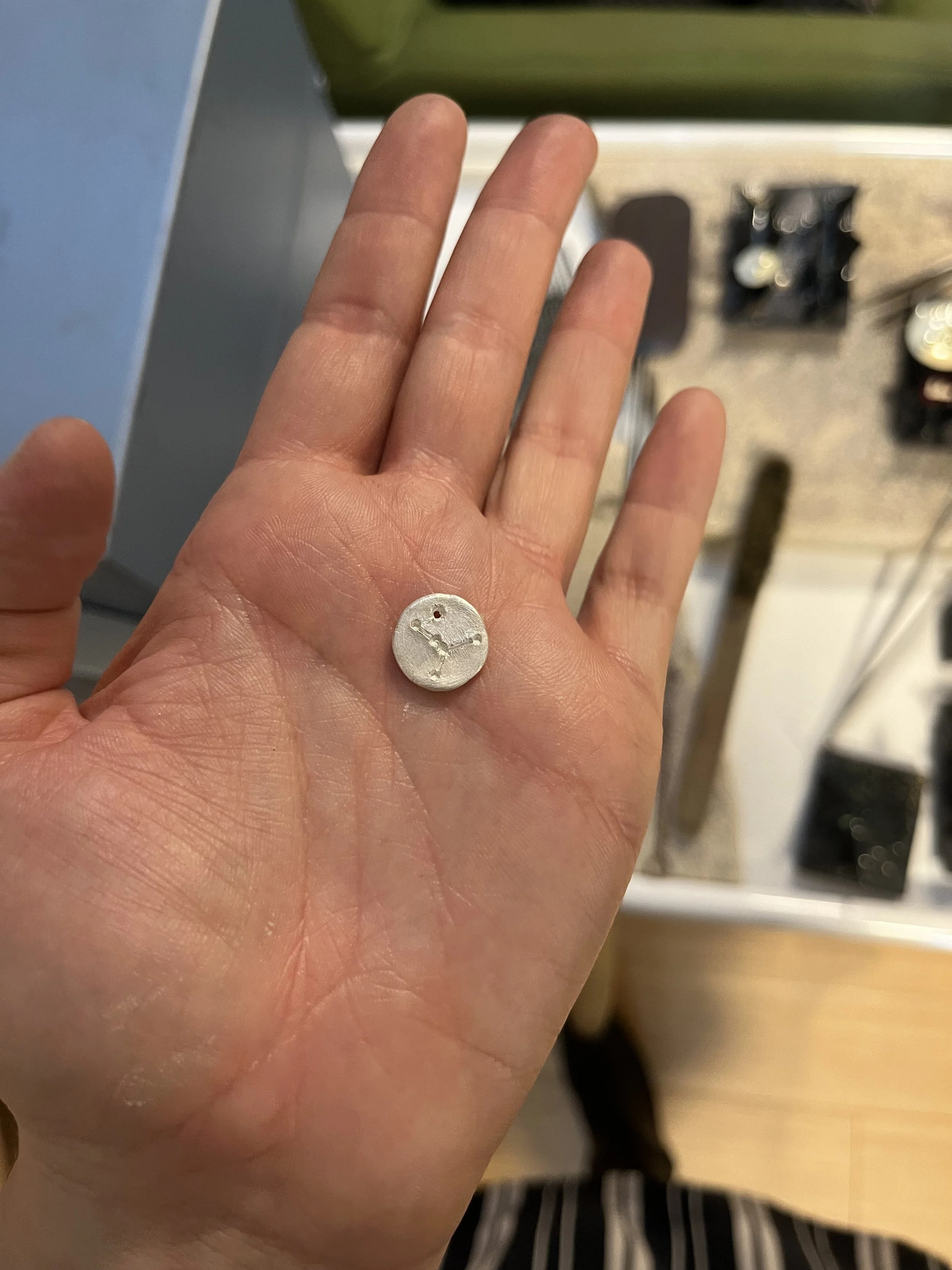 Art Clay uden emalje. forestiller krebsen stjernebillede