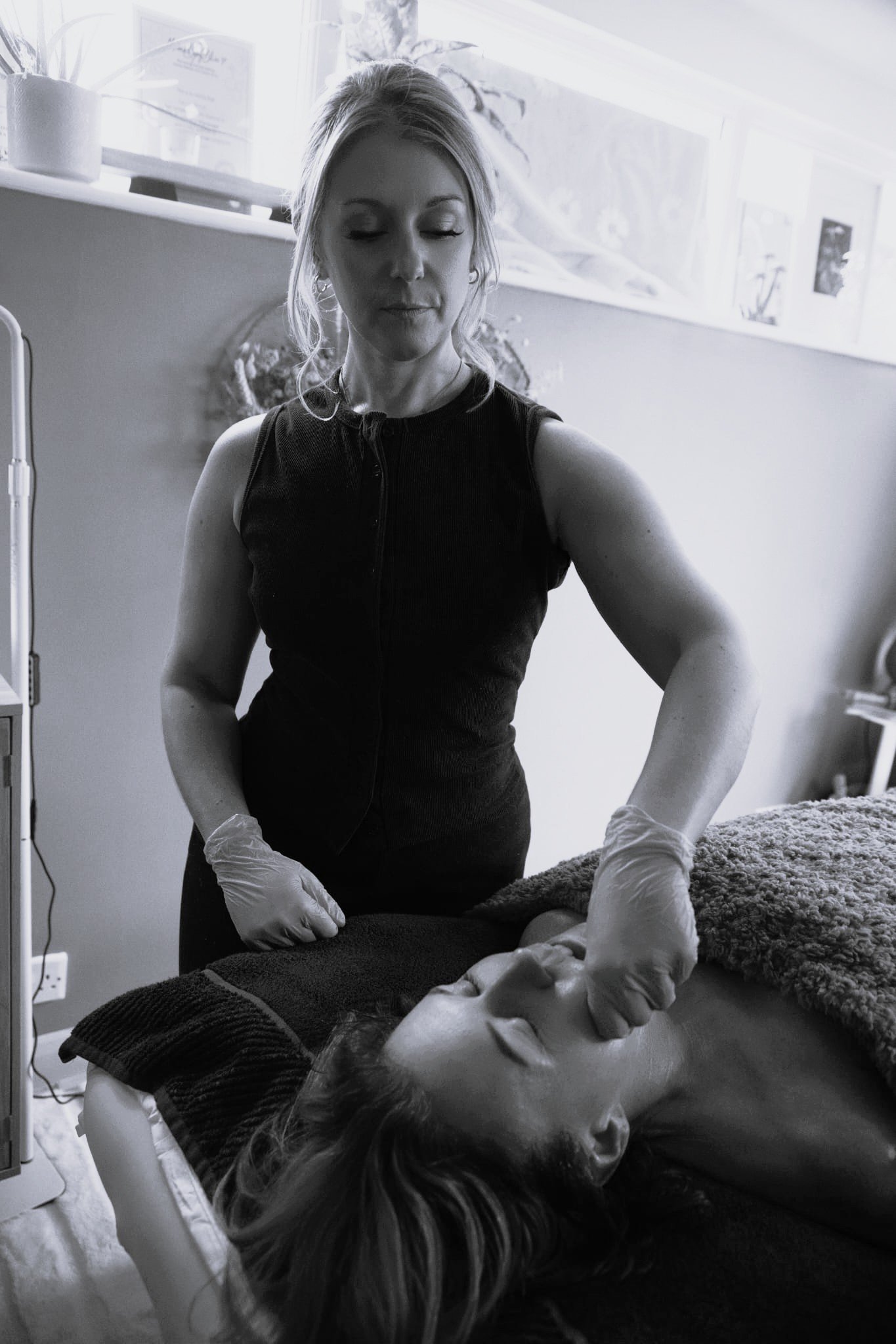 Oriental Sculpting Facial With Optional Buccal Massage- 30 Minutes