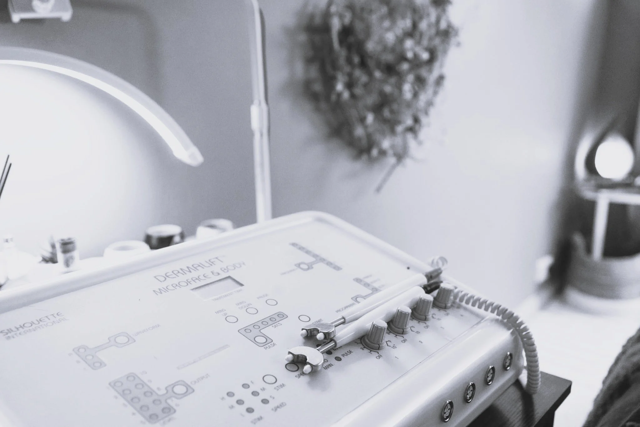 Non surgical facelift