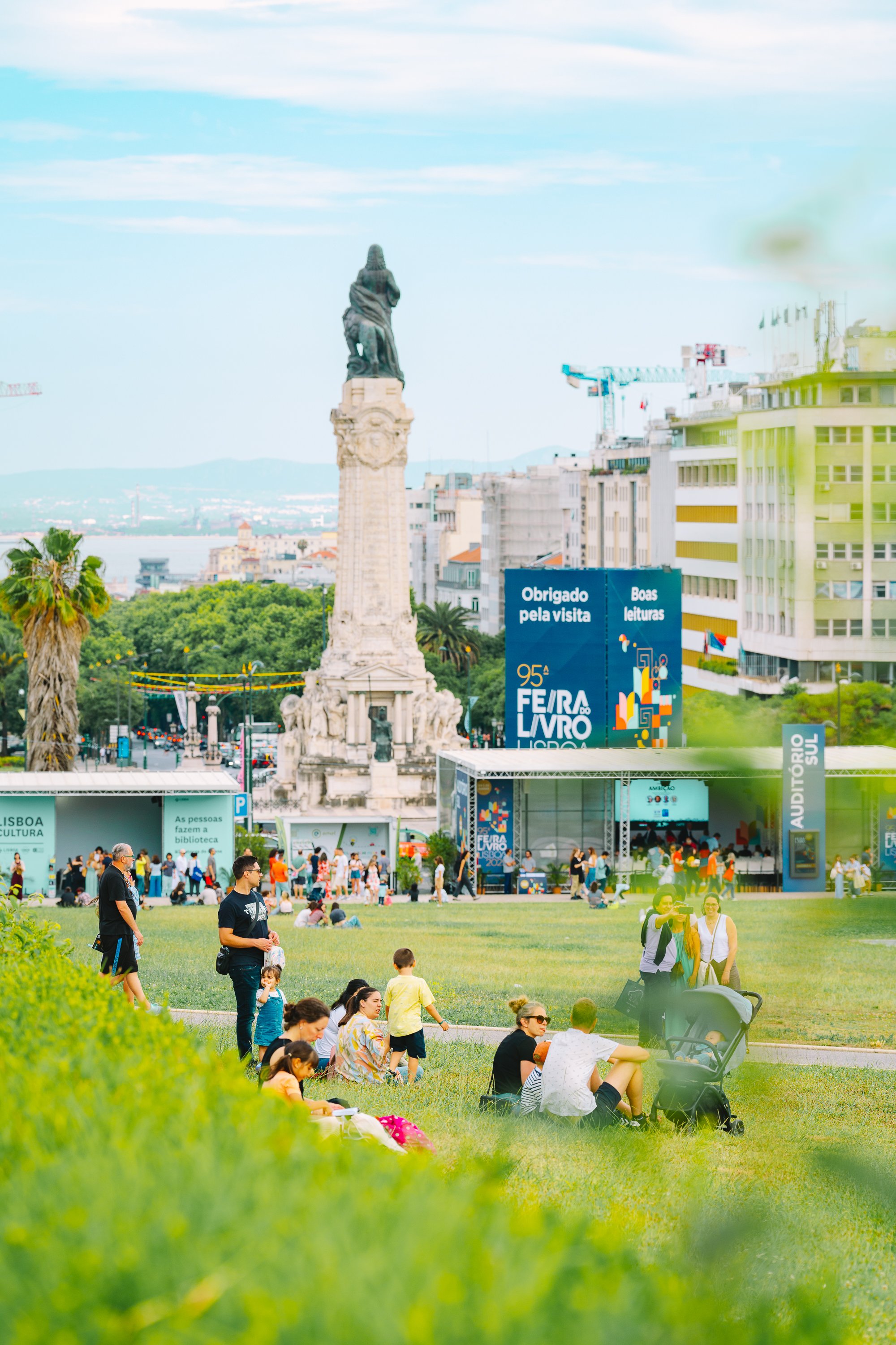 Plain Aesthetic Glass Barbecue Containers