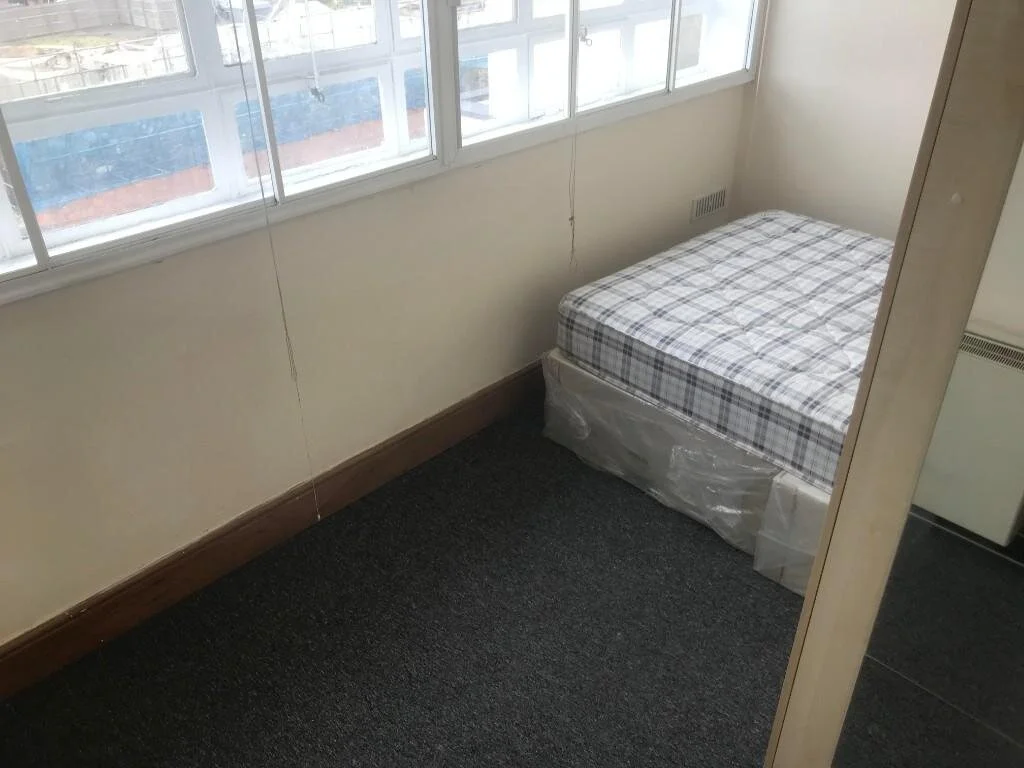 two-bedroom-flat-to-rent-hanover-buildings-southampton-bedroom2-ancla-realty.jpg