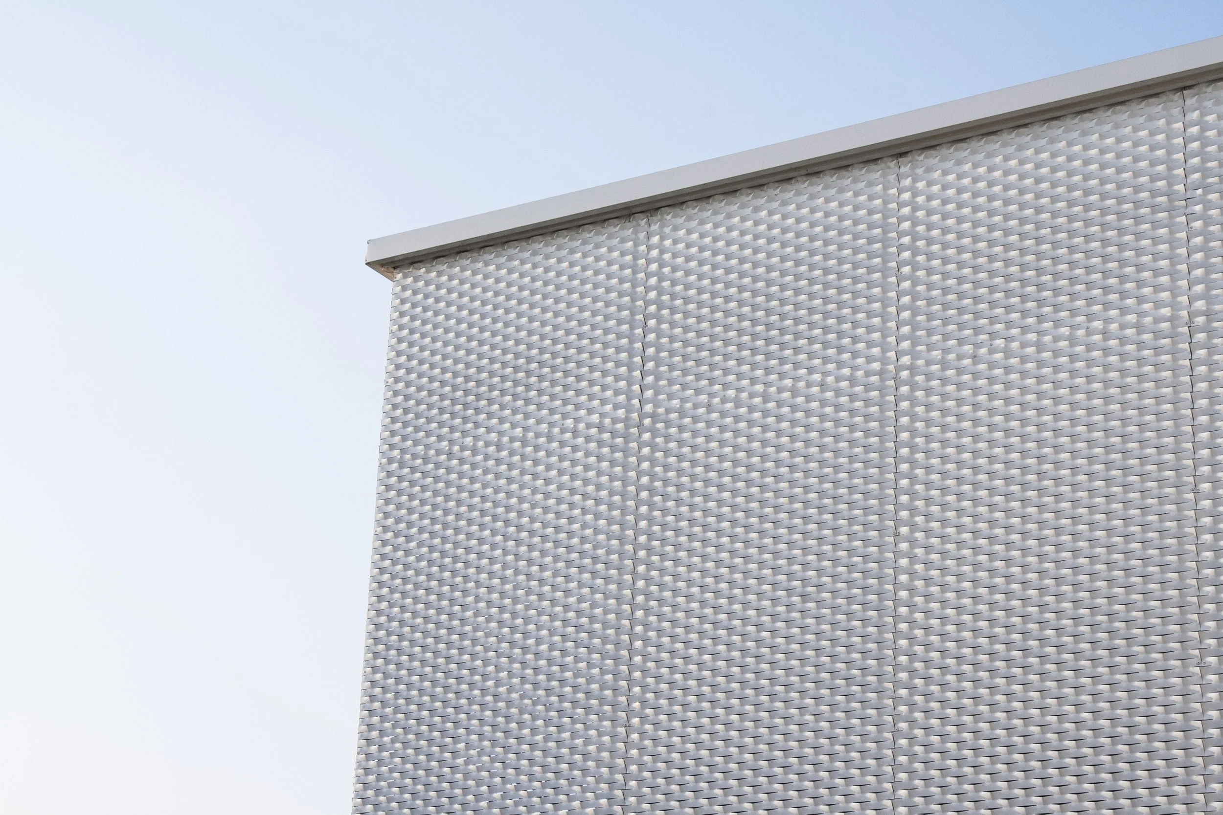 finito_spigolo rete metallica.jpg