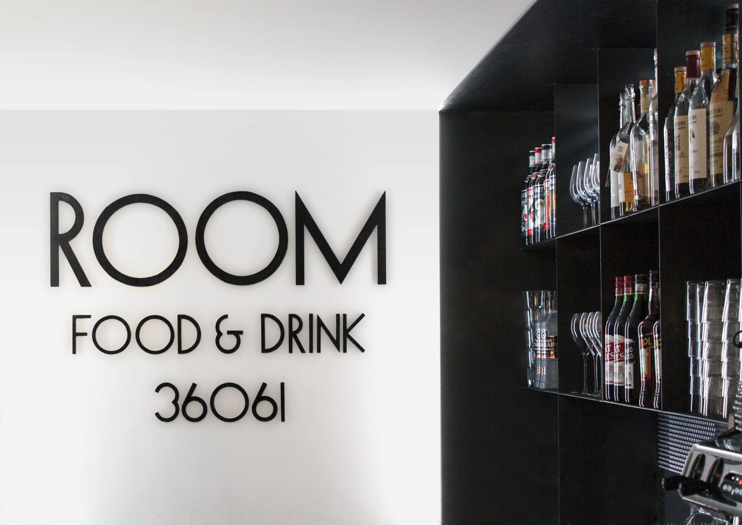 Room Food & Drink