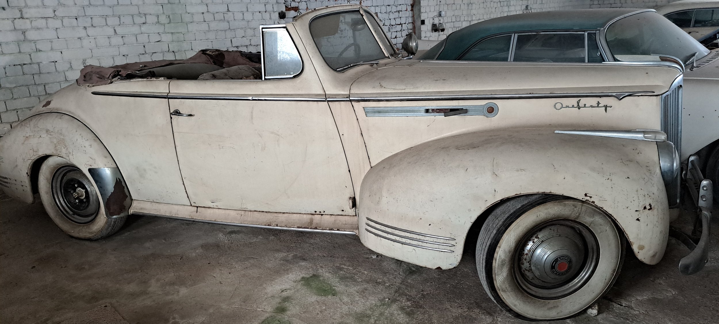 1941 Packard Model 160 Convertible Coupe