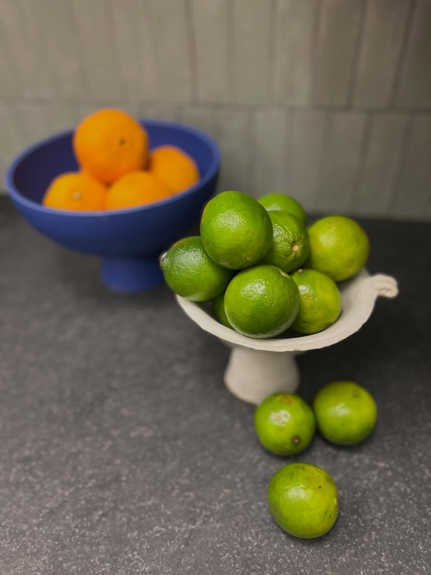 A little sneak peek styling of our space for today&rsquo;s photoshoot at @thelittlelibrary.co 

Thank you @ashleeglenphoto @the_editorial_e 

#lynchburginteriors
#lynchburginteriordesign
#hillcity