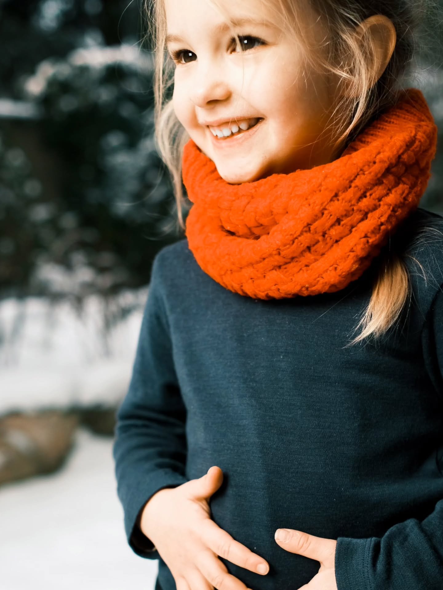 Everyday I battle with the idea that I am not and do not deserve to be an artist. Someone once told me that I wasn't a 'real' artist and it stung. It still stings. These are the small wounds that we carry around with us. These are the things that I w