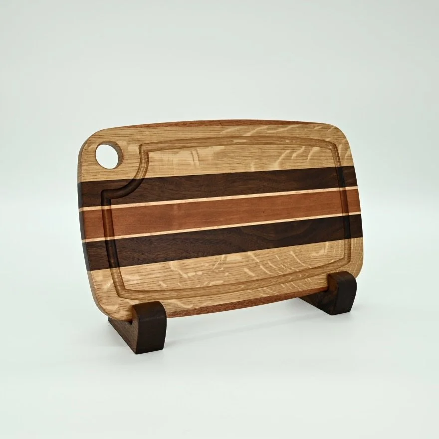 Handcrafted White Oak & Walnut Cutting Board – 8×13