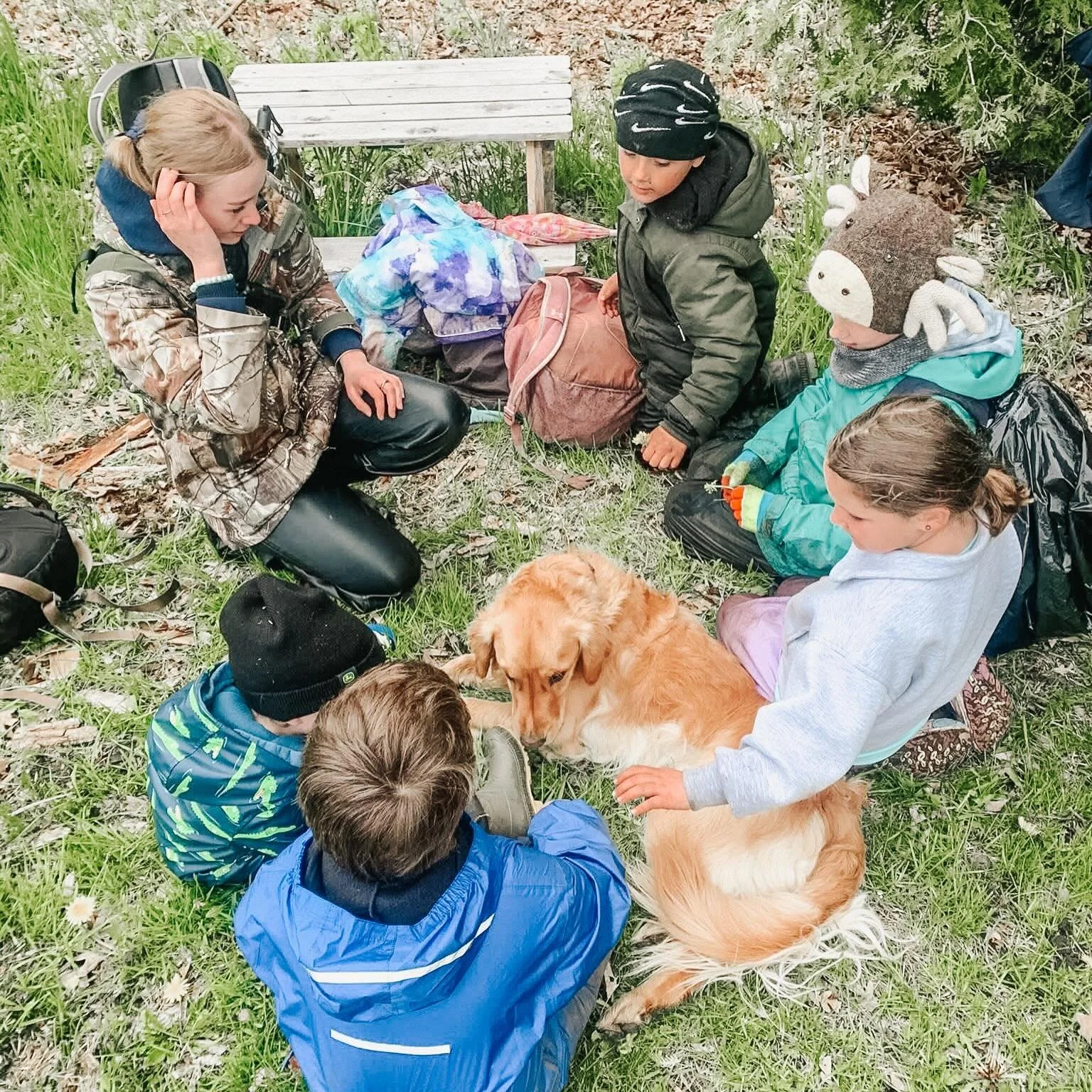 WEEK SIX | SPRING SESSION | COBOURG | WEDNESDAY CREW

Weekly Theme: Sticks, Stones &amp; Stories | Sharing our Experiences 

Morning circle introduced our theme and a new Raffi song to learn. 

We painted story stones in the workshop before heading t