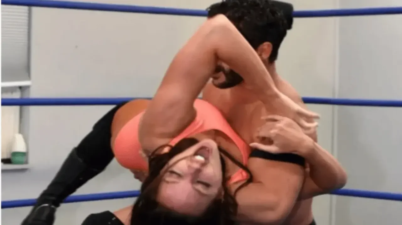 Slammin’ Ladies Concealment Game - WWE Women’s Champ Chelsea Green’s Deleted Videos