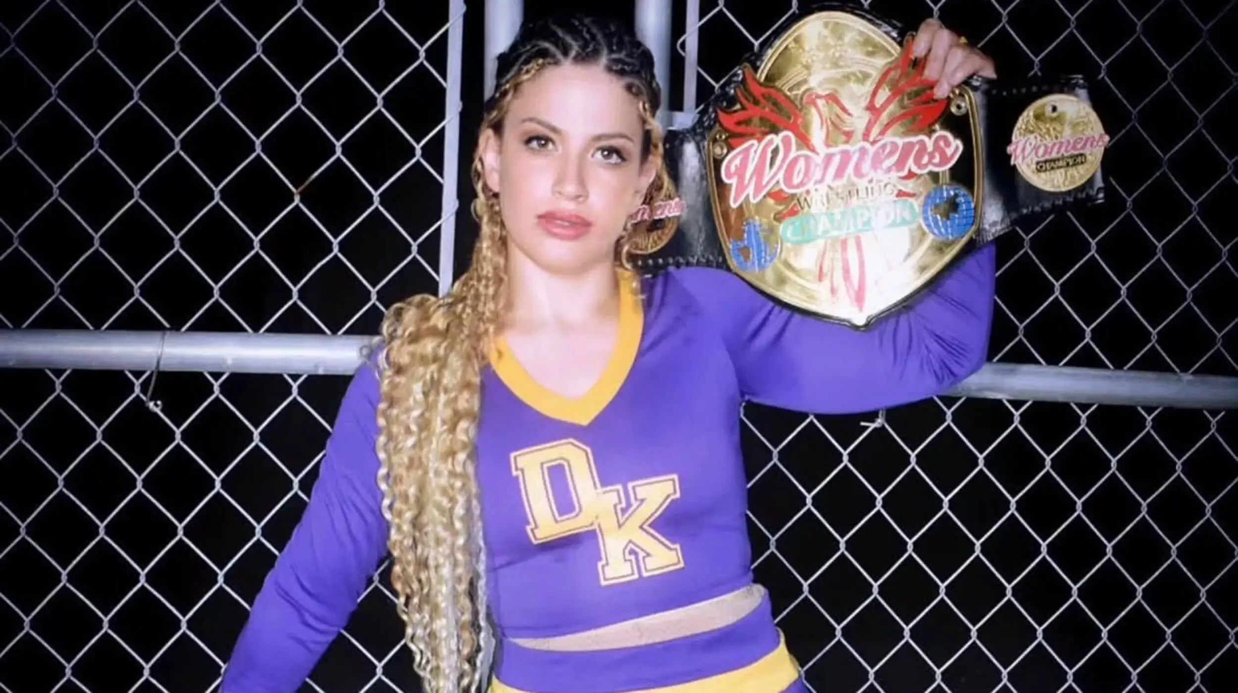 Female Wrestler Spotlight: Nahir Robles – "La Chica del ¡Hola Hola!"