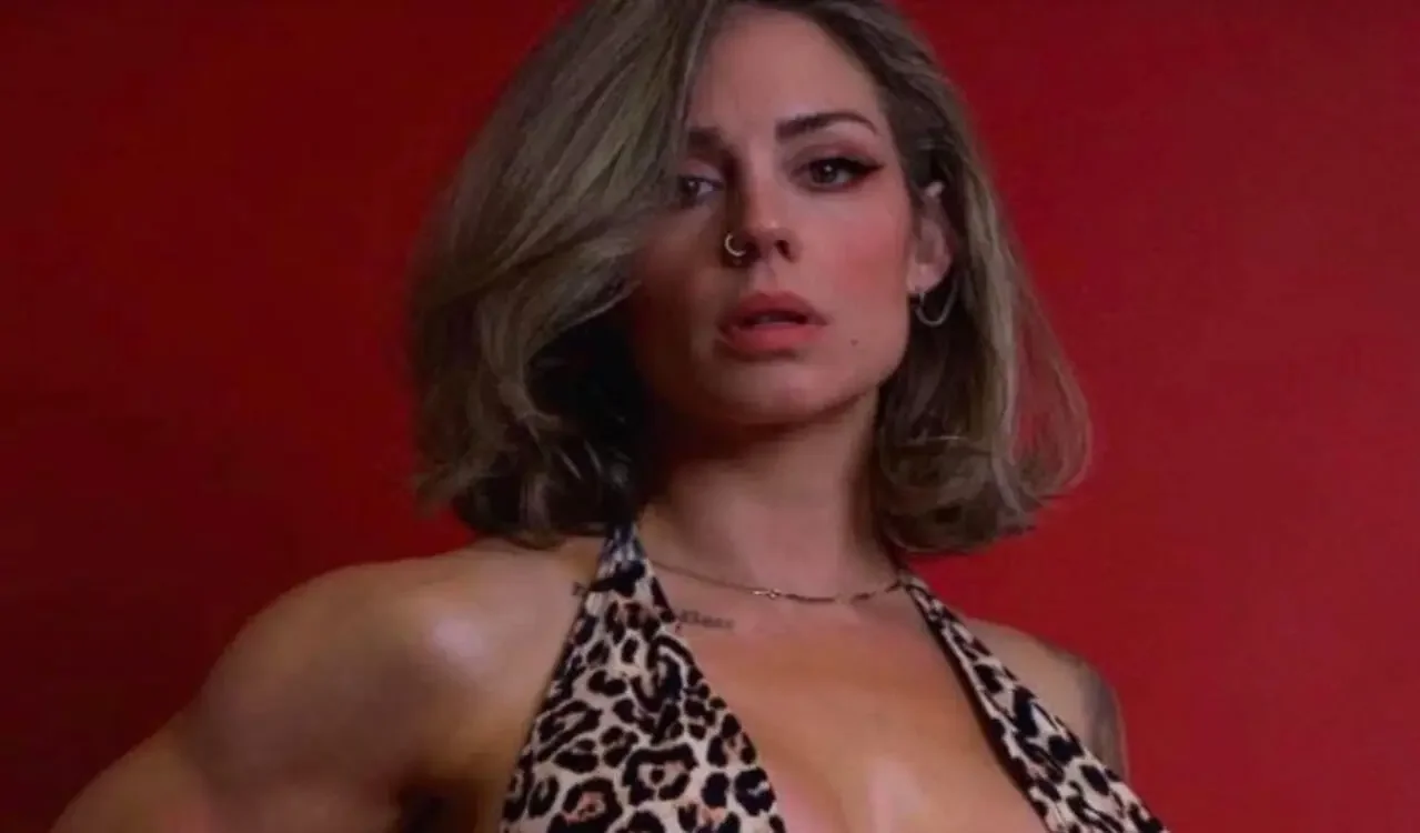 Former WWE Divas Champion Kaitlyn (Celeste Bonin) Launches "Flexx with Celeste"