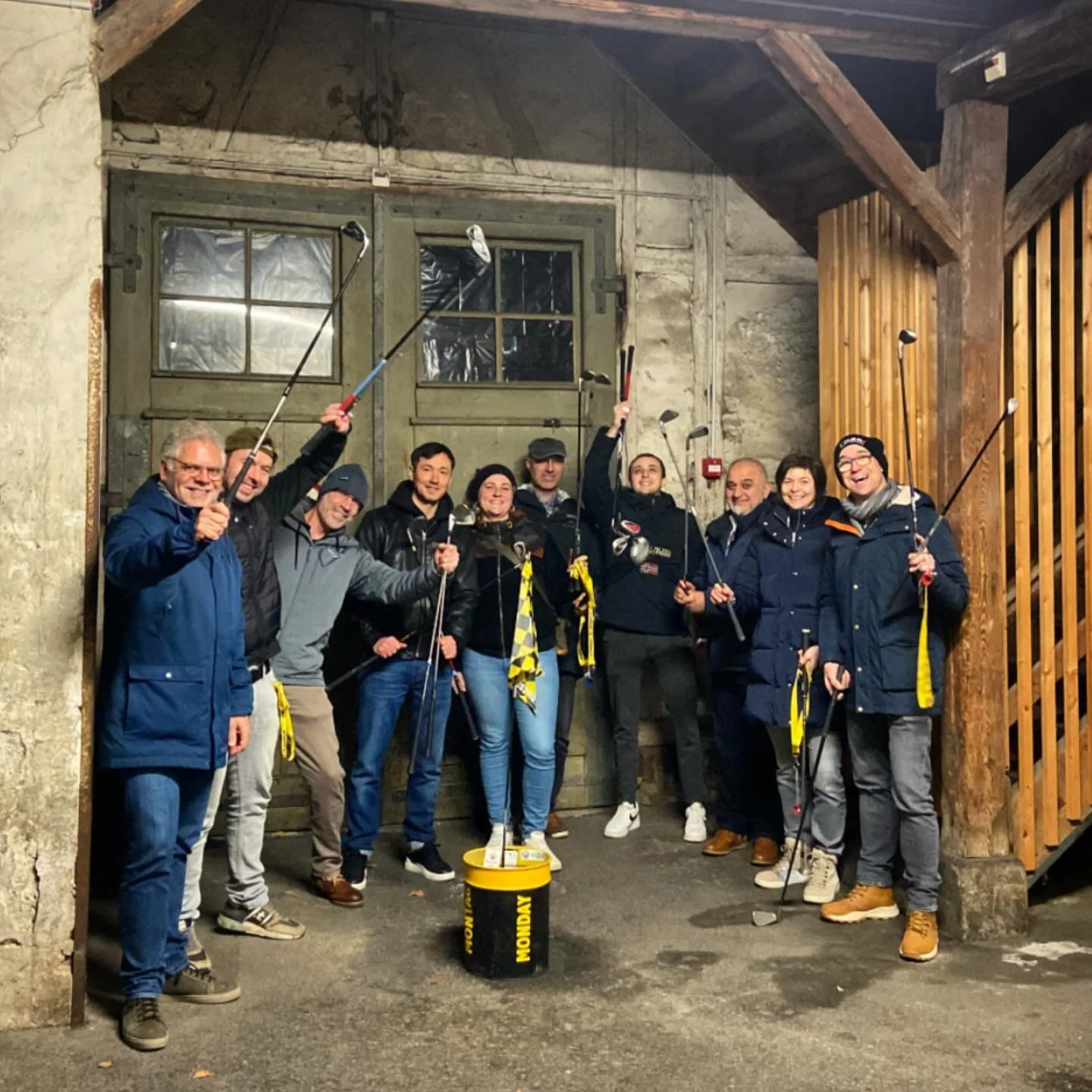 gameday @abraxas_ch 🏌🏻&zwj;♀️🏢🏌🏻
#urbangolf #teamday #stadtkaserne #golf #abraxas