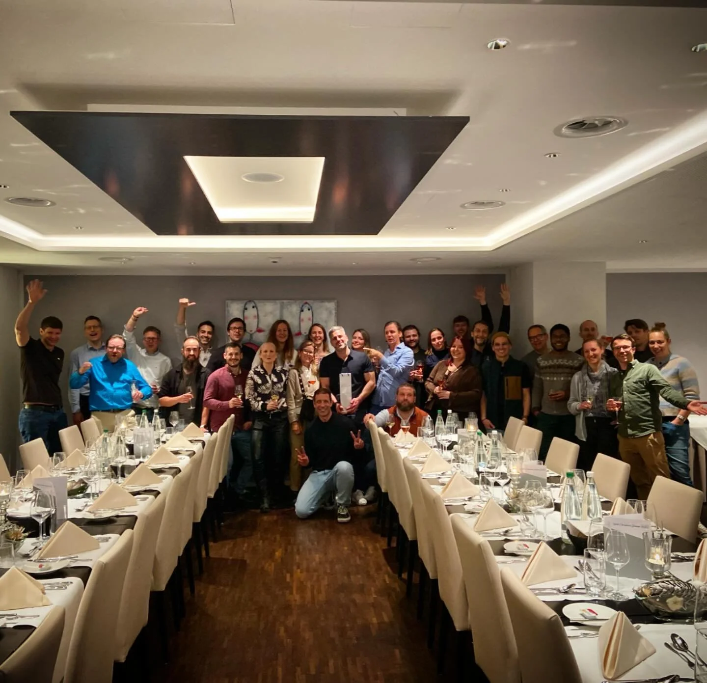 hotelgolfing with @well_health_app 🏌🏻&zwj;♂️🏌🏿&zwj;♀️🏌🏻&zwj;♀️🏌🏻&zwj;♂️
#hotelgolf #golf #teamwork #dreamteam #fungolf