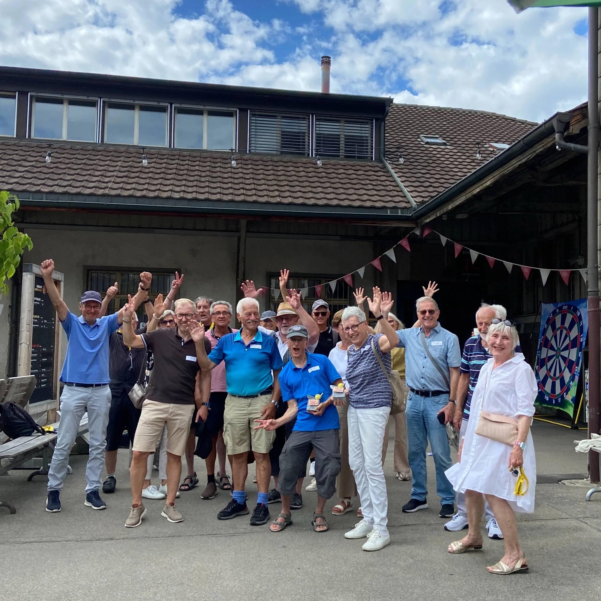 teamplay with @thurgauer_kantonalbank 🏌🏻&zwj;♀️⛳️🏌🏻
#urbangolf #tkb #tkbgroup #golf #xgolf