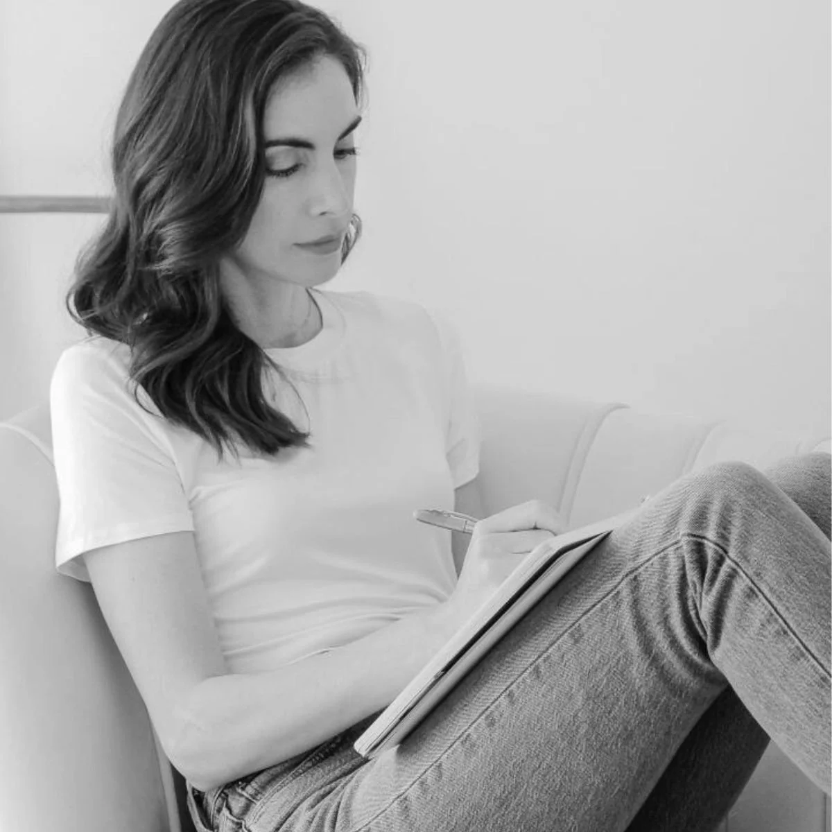 Menstrual Cycle Tracking 101: Why, How &amp; Your Body’s Magic