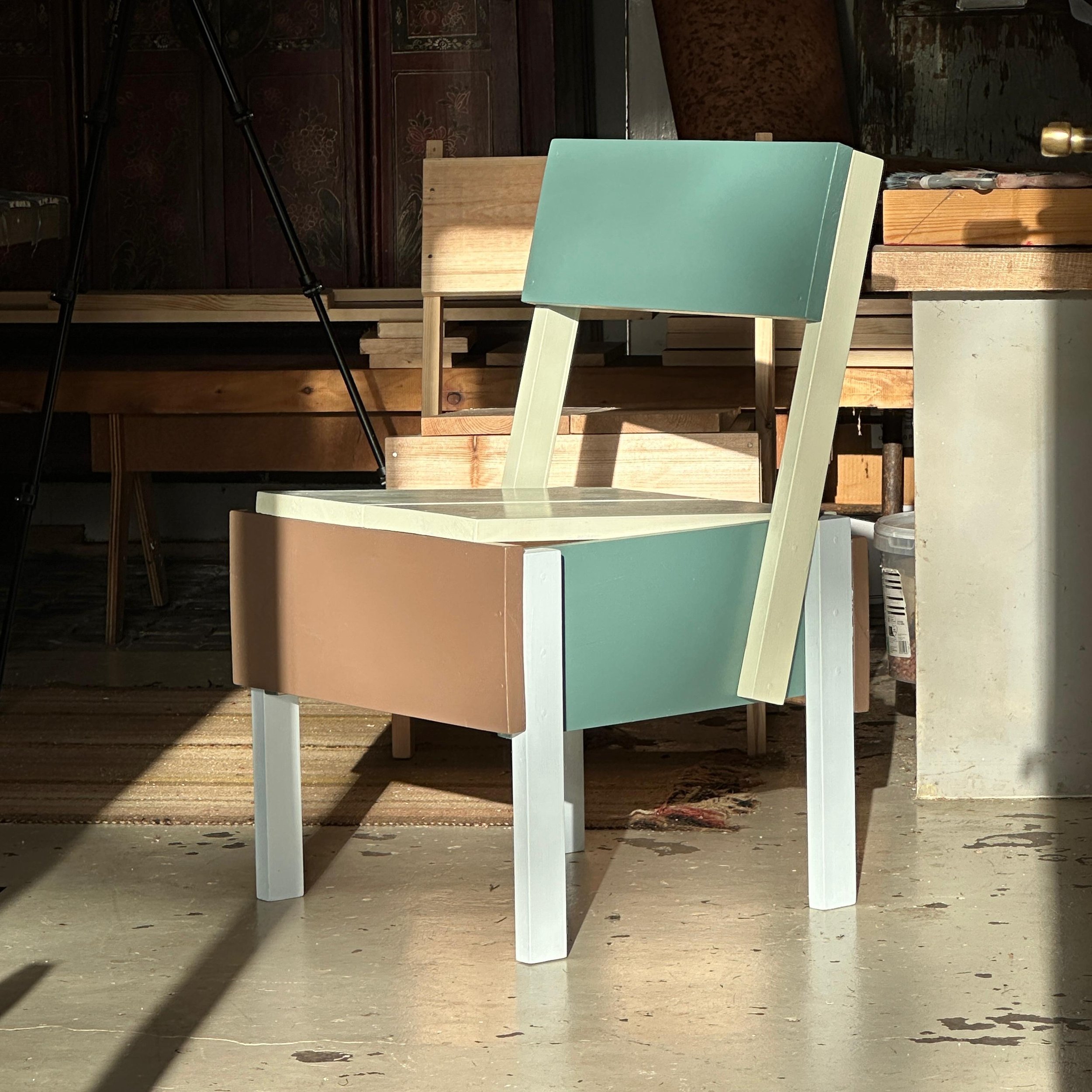 Enzo chair – Mint Choc Chip