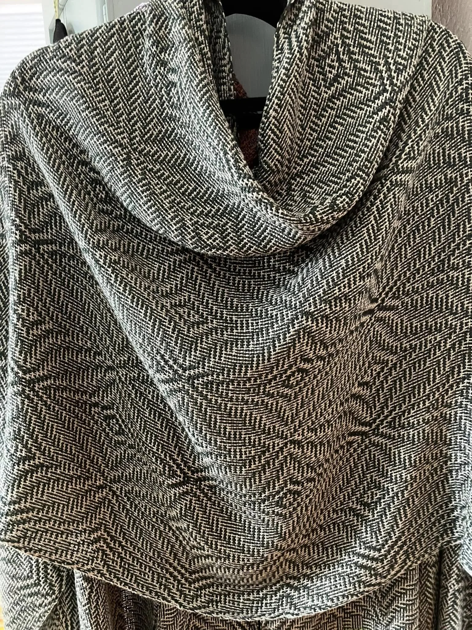 DB bamboo shadow weave shawl.jpg