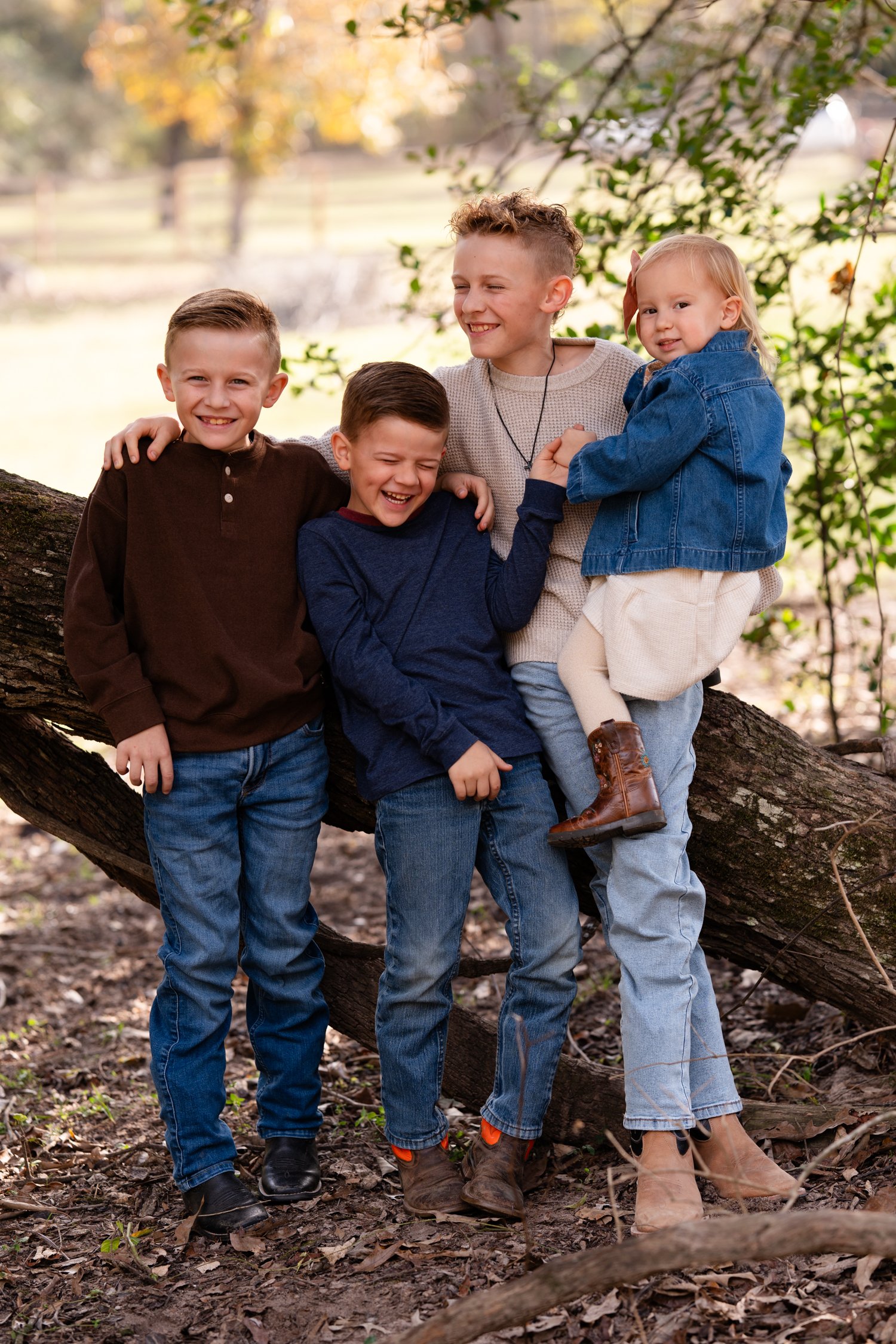 ThanksgivingFamPhotos2025WEB-33 copy.jpg