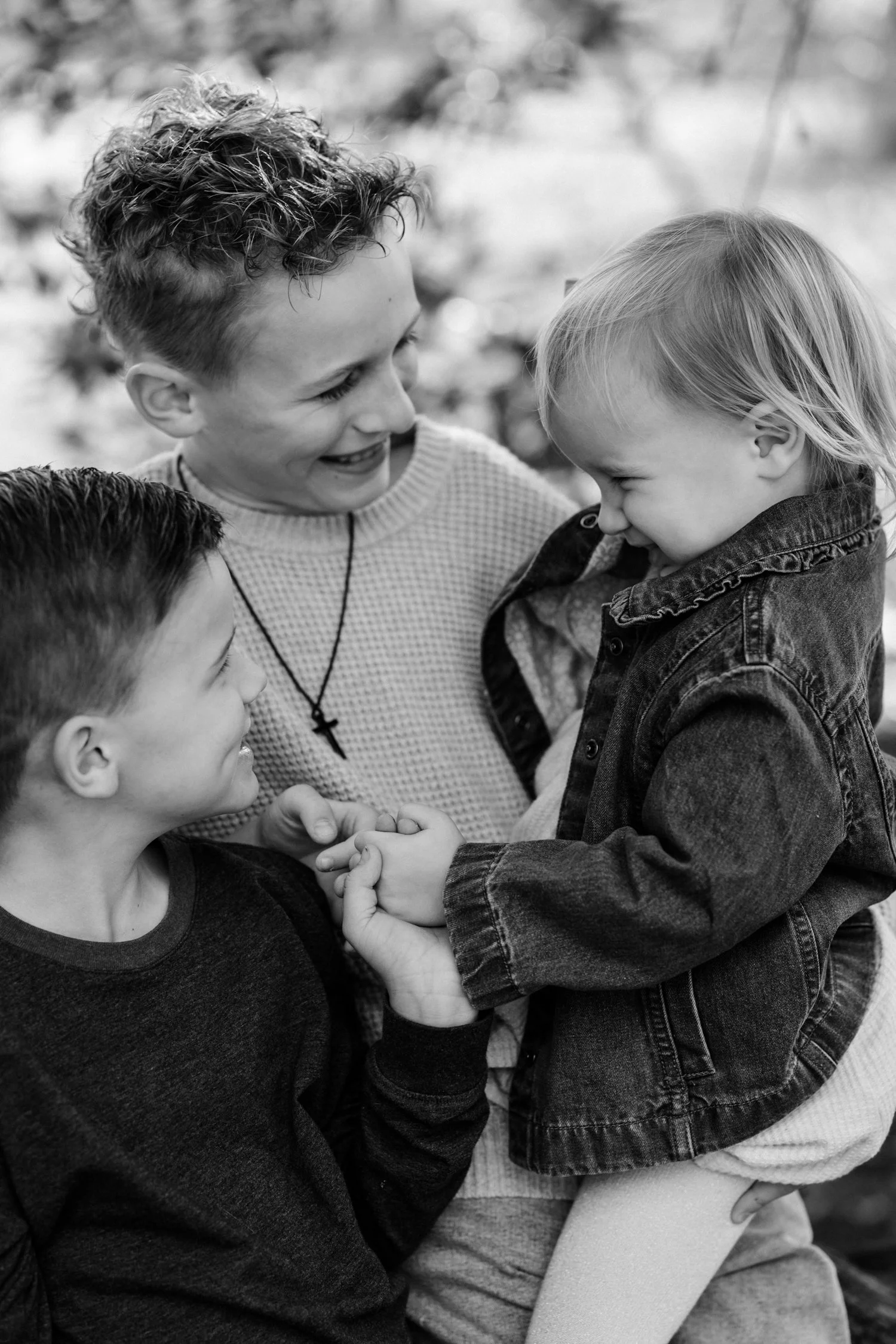 ThanksgivingFamPhotos2025WEB-45 copy.jpg