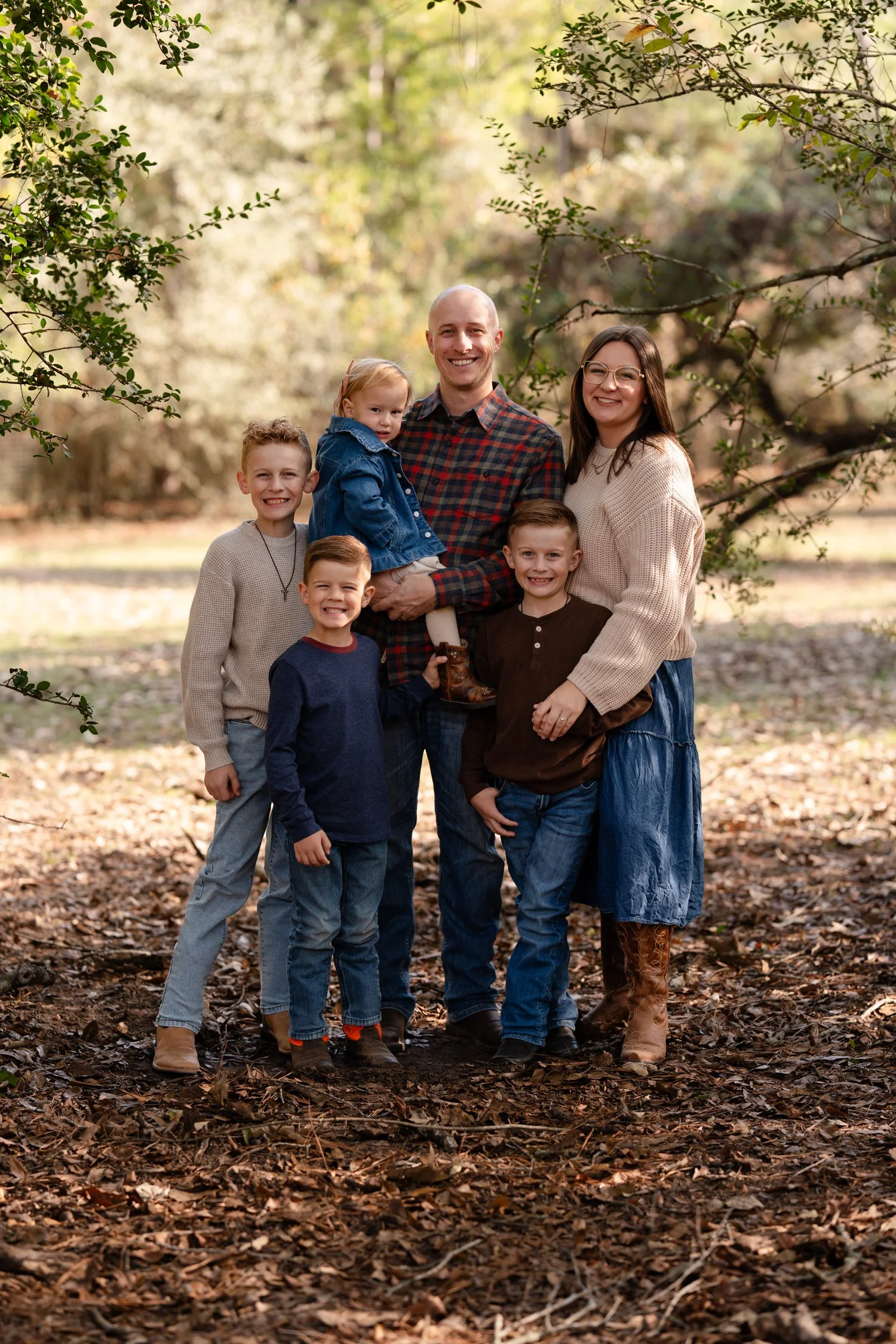 ThanksgivingFamPhotos2025WEB-64 copy.jpg