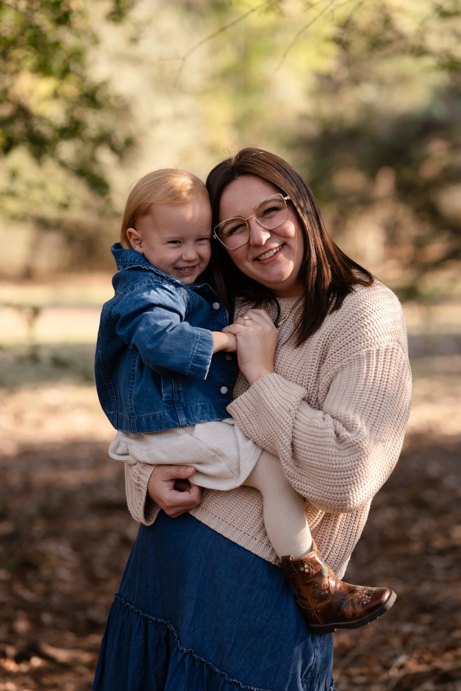 ThanksgivingFamPhotos2025WEB-80 copy.jpg