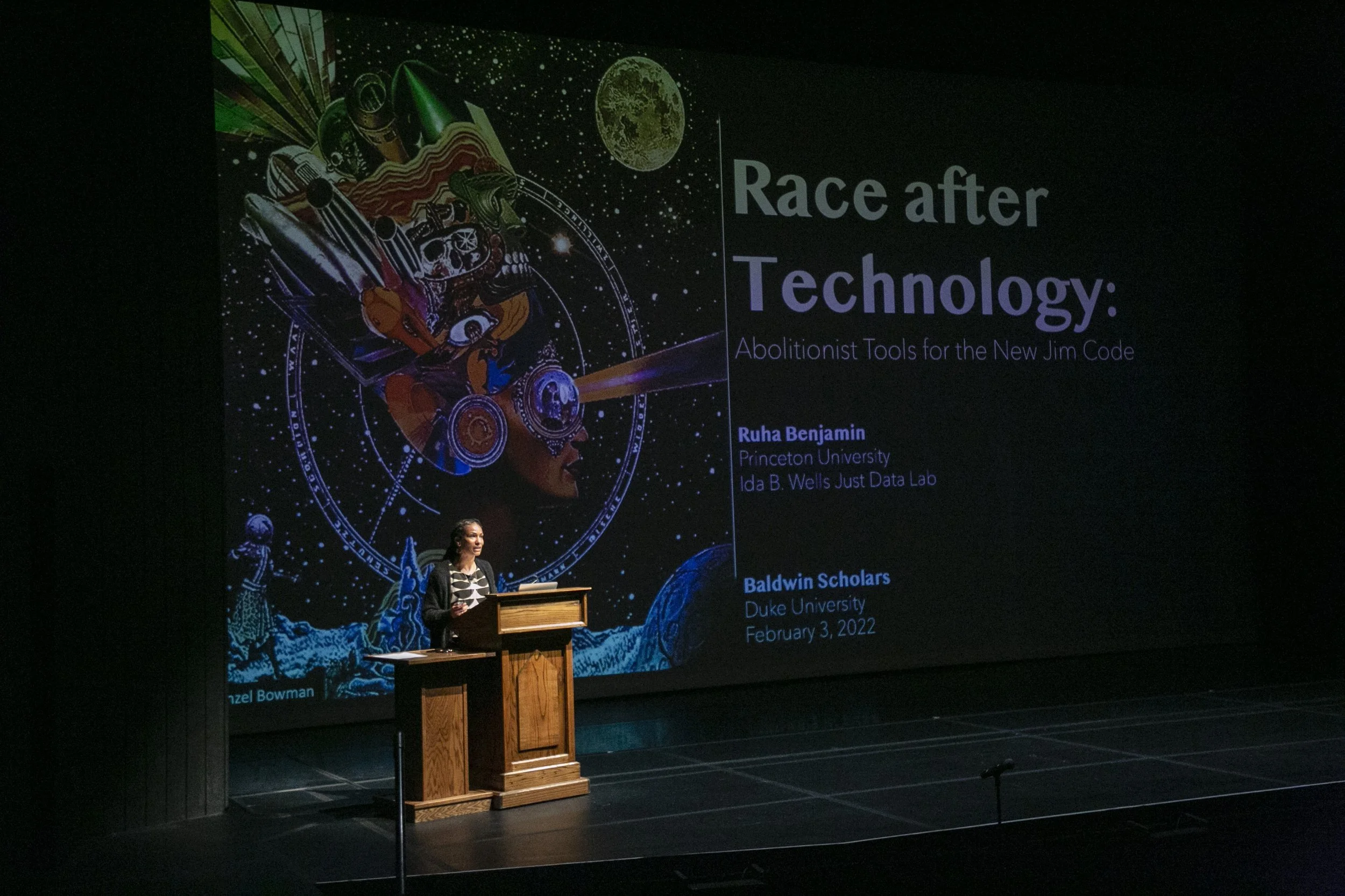 Why work with a speakers bureau? We'll tell you why! 📣