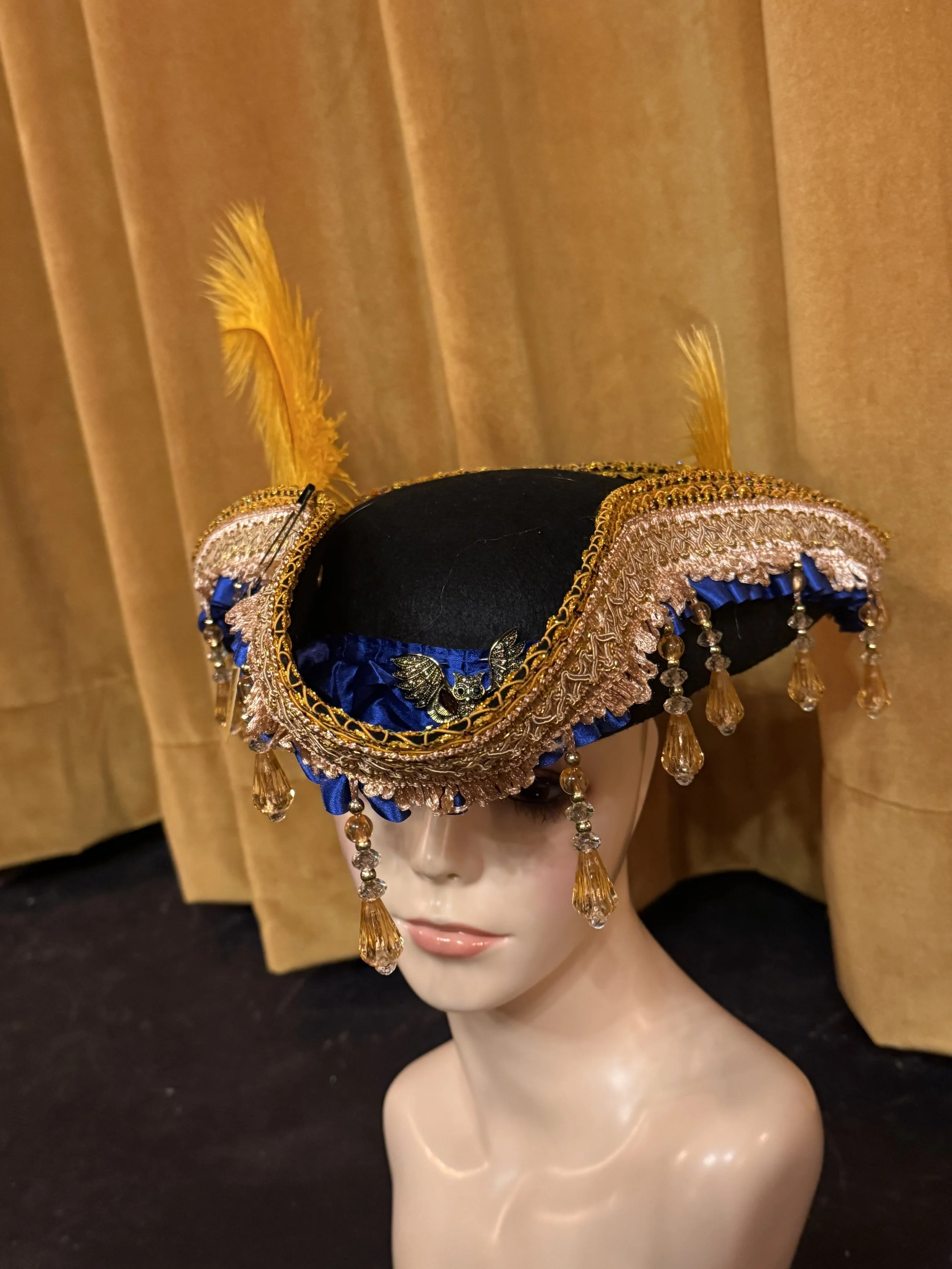 top pirate hat look 1-2.jpeg