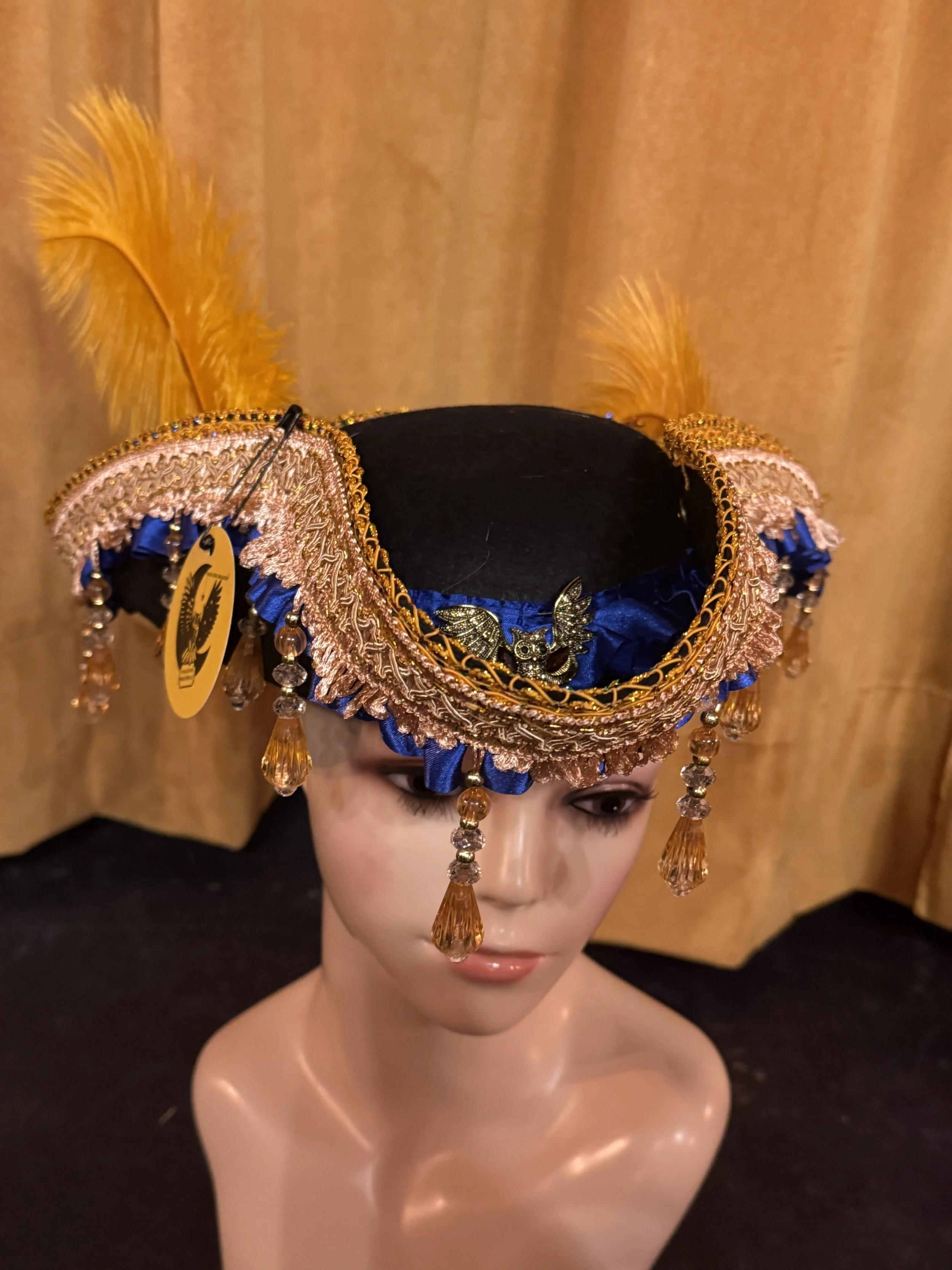 top pirate hat look 1.jpeg