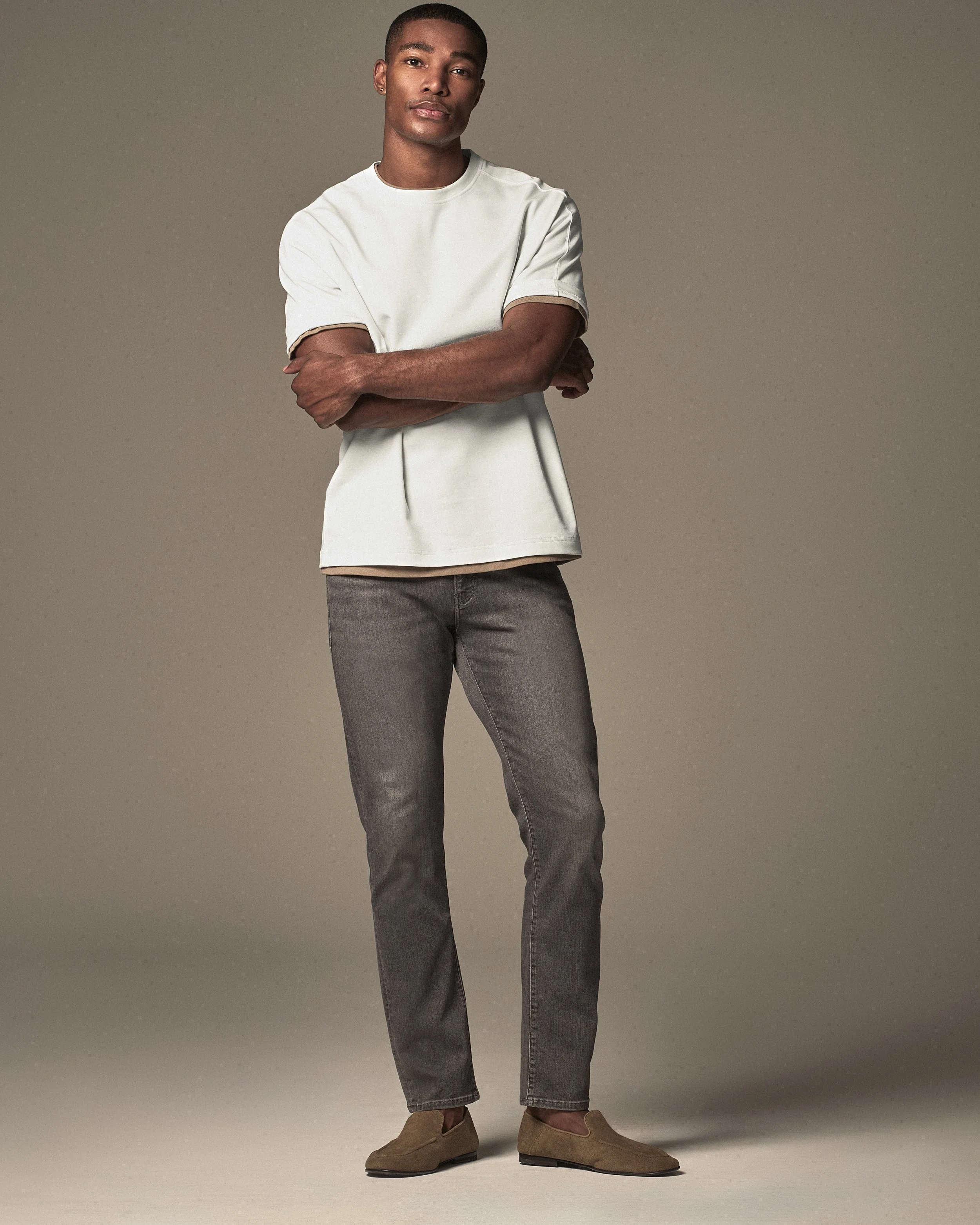 M0045388808_0052_Retouch-R2_v2 copy.jpg