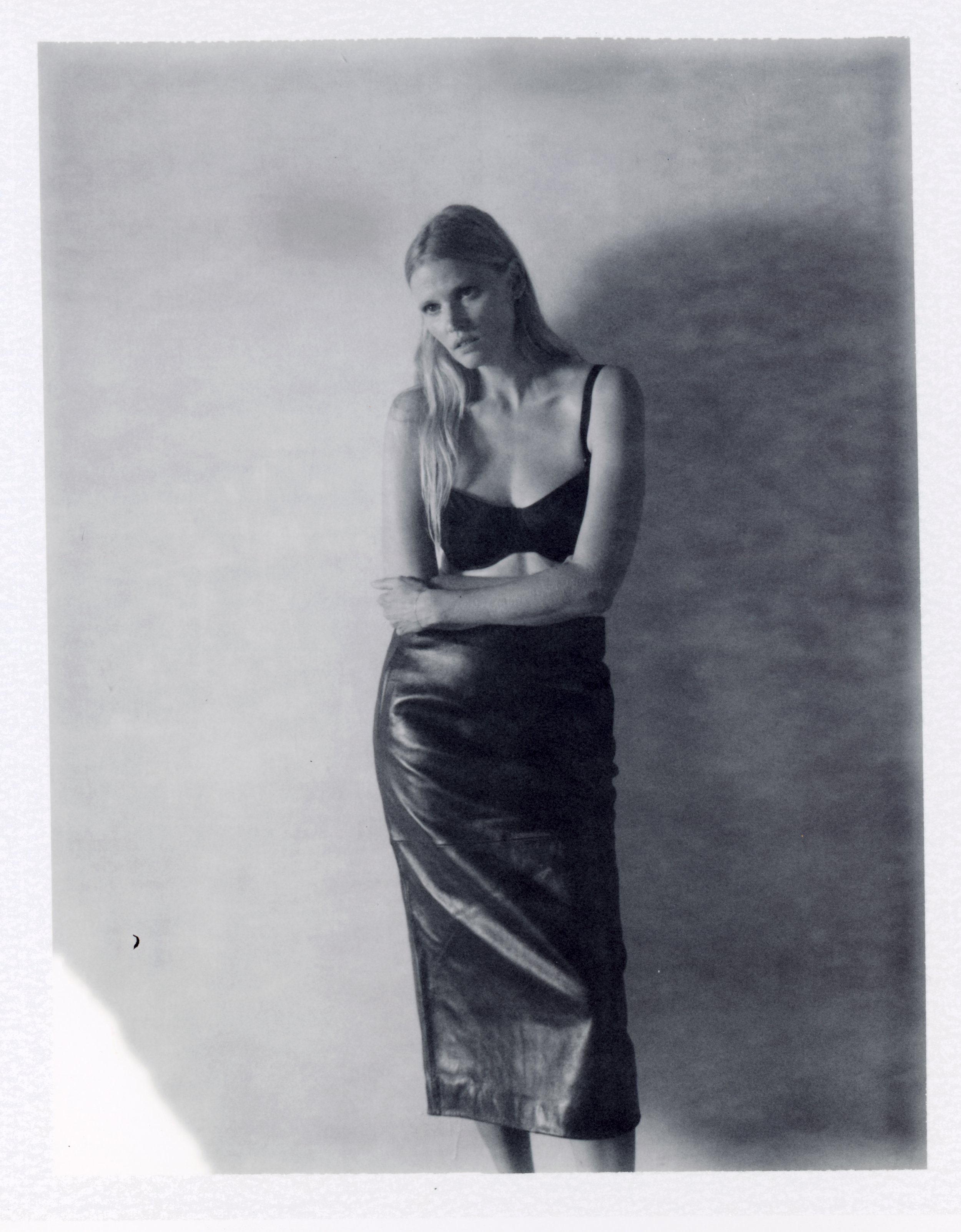 HOLIDAY22_BALCONETTE_SATIN_BLACK_18_134 (1) (1).jpg