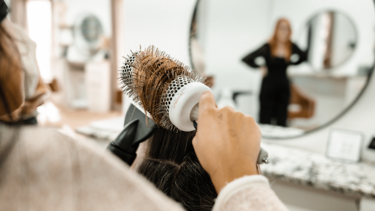 Luxury Hair Styling Techniques for Long-Lasting Results