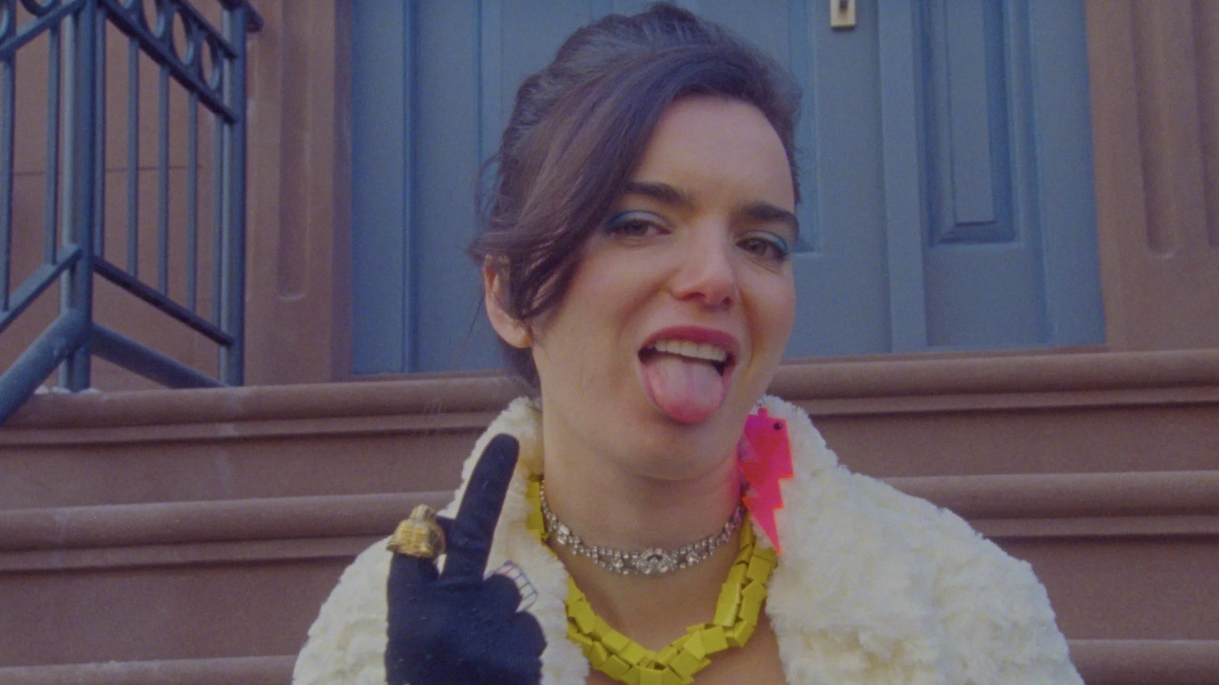 Sleigh Bells Bunky Pop Master.mov.00_02_56_10.Still074.jpg