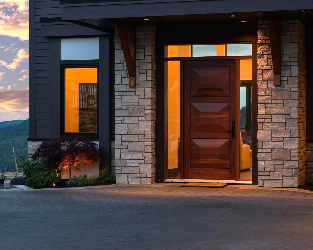 Pinhurst pyramid panel door 3.jpg