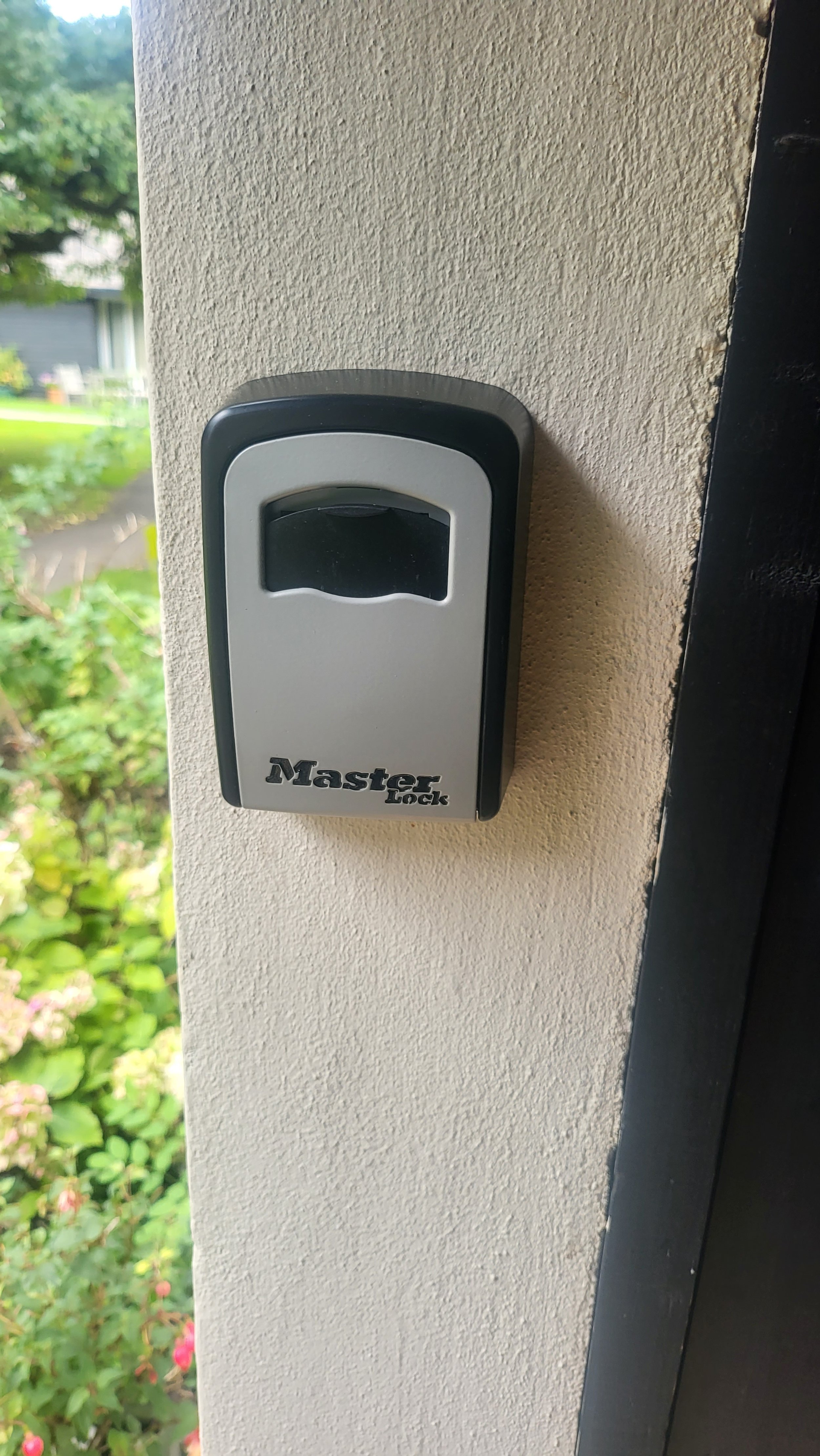 Property maintenance and lock replacement in Ealing