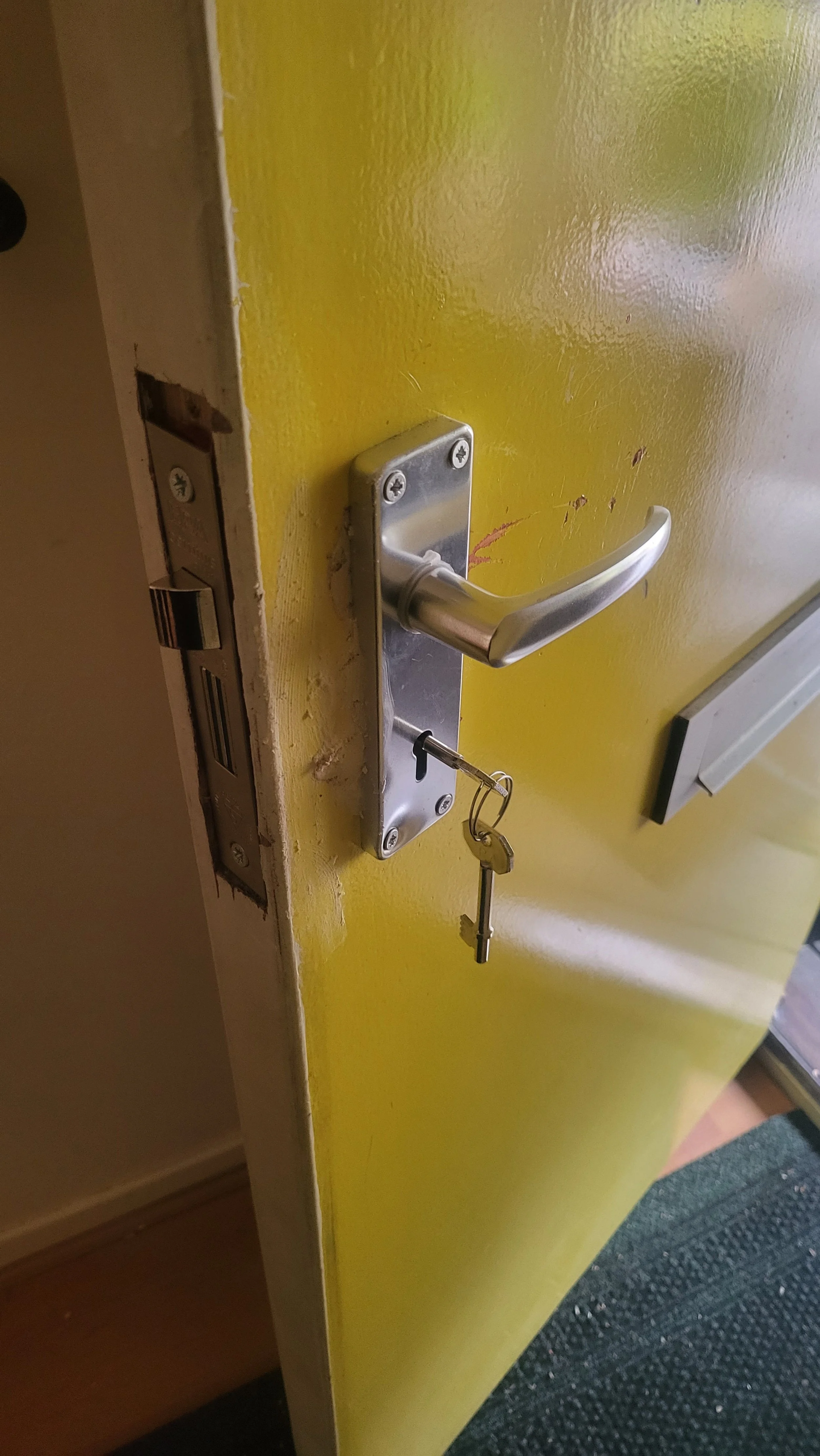 Door lock replacement carried out in Barking and Dagenham