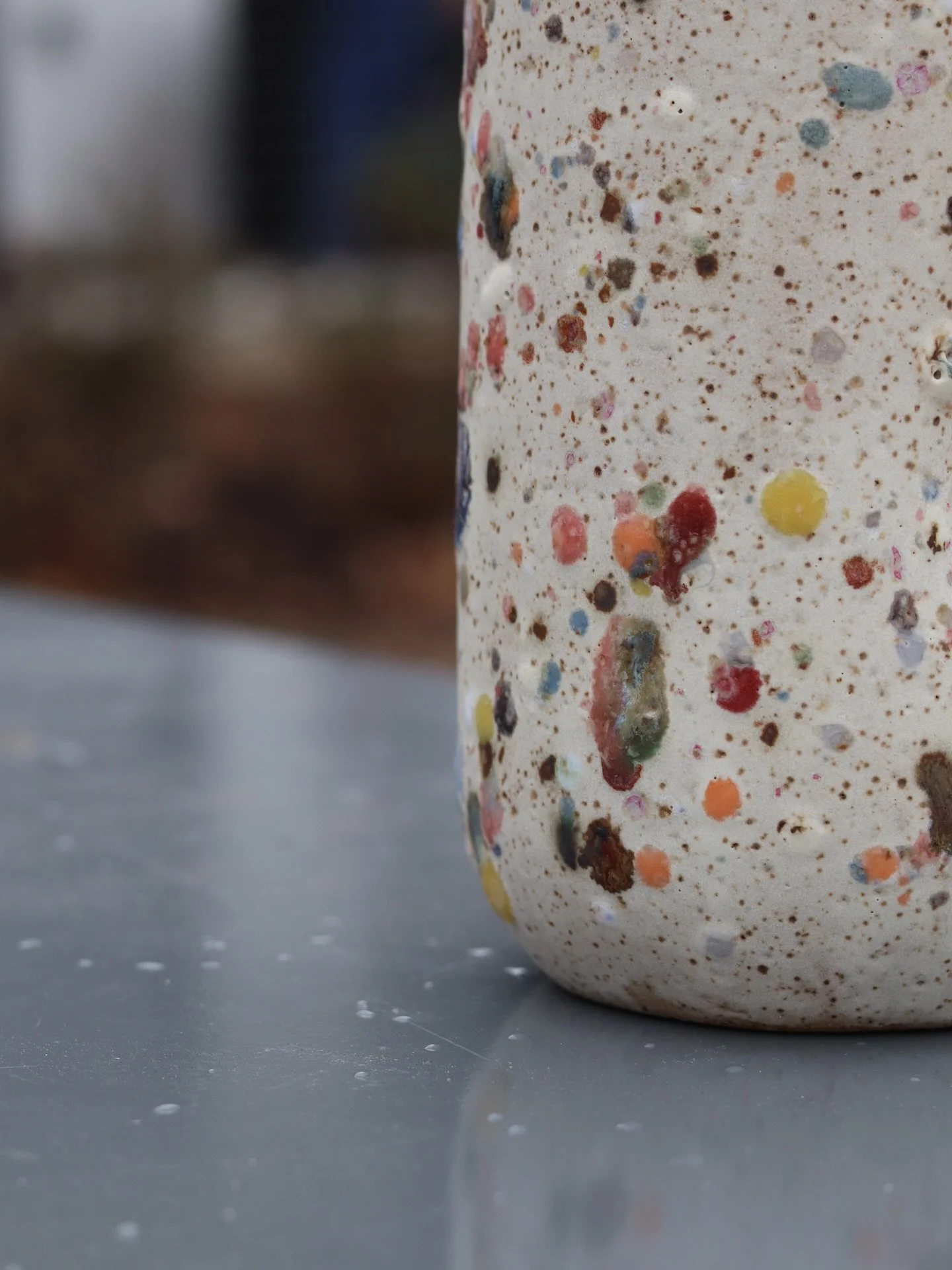 This little mug brings me so much joy! Who doesn&rsquo;t love a little confetti 🎉 

#coffee #matcha #handmadepottery #travelmug #ceramics #confetti #whimsical