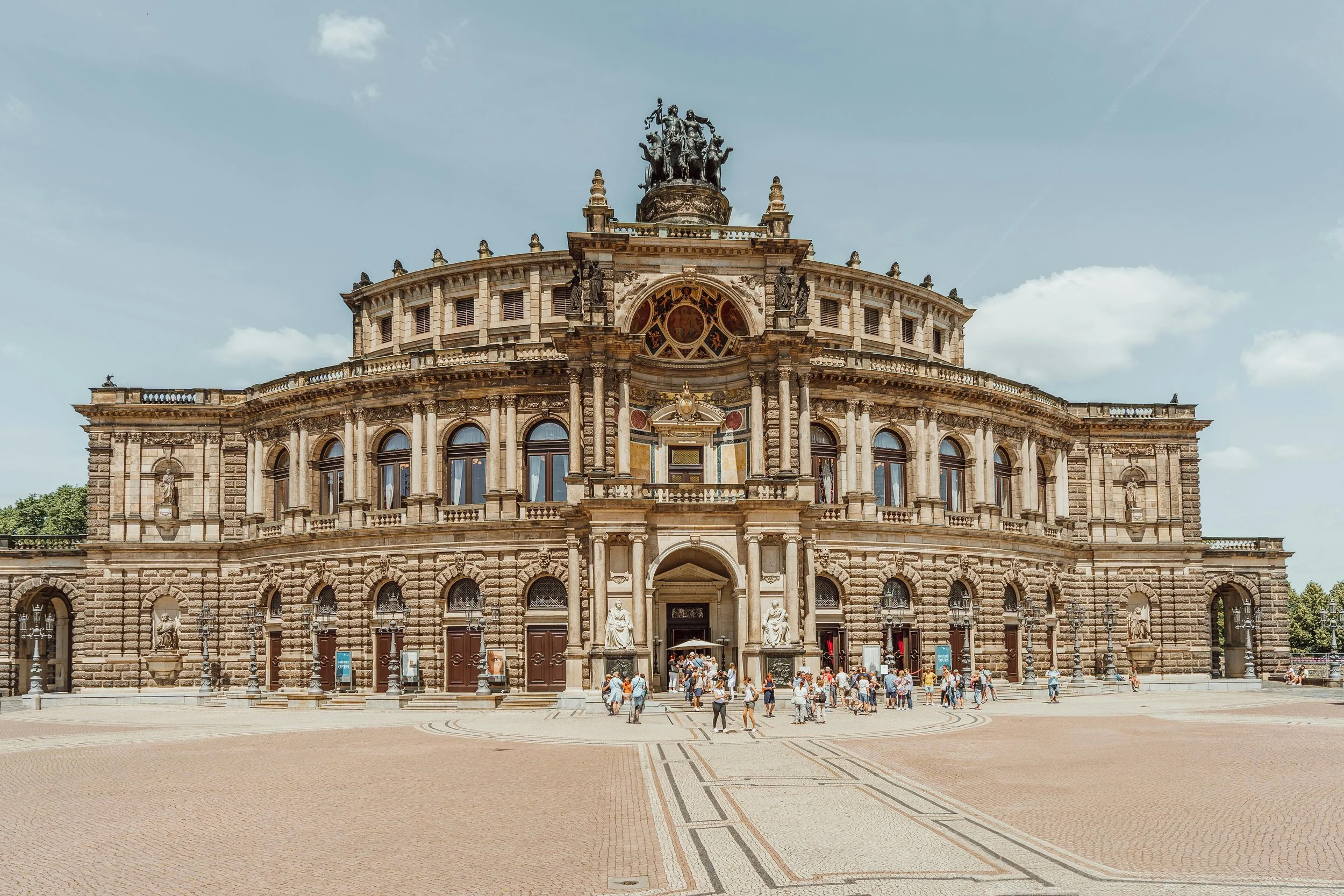 dresden semperoper.jpg