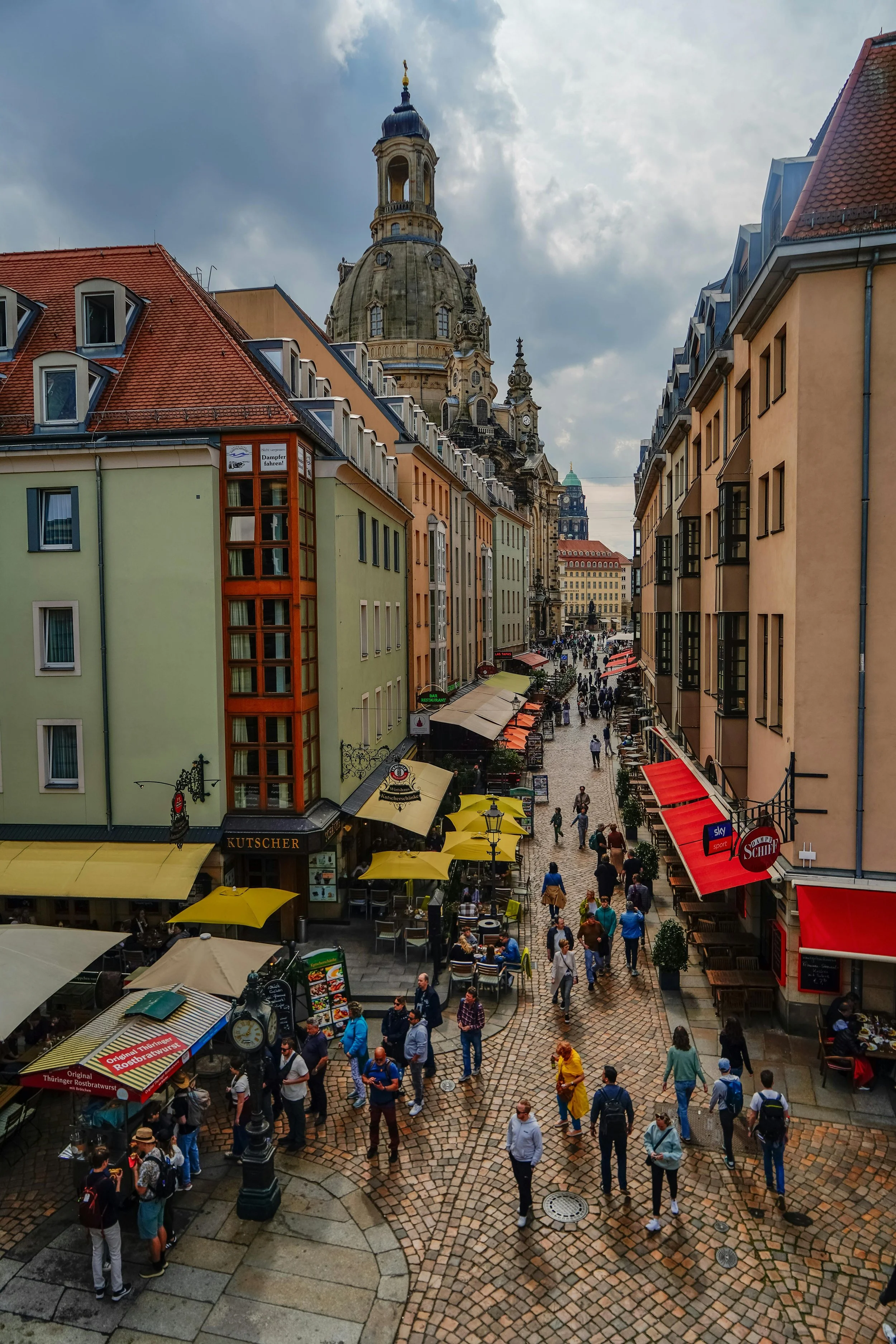 dresden walking street.jpg