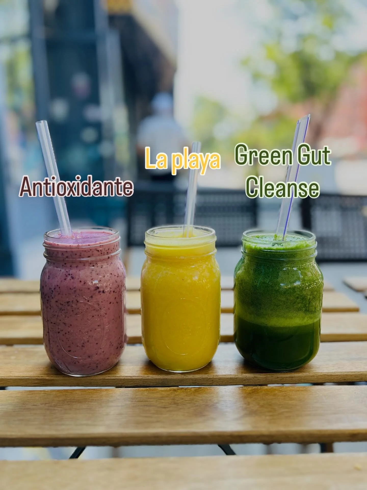 If you&rsquo;re looking for a delicious, refreshing, nutrient packed beverage, our smoothies have you covered!

🥤Antioxidante Smoothie Glow from the inside out✨
Blueberries &amp; strawberries fight free radicals Greek yogurt delivers protein
Chia &a