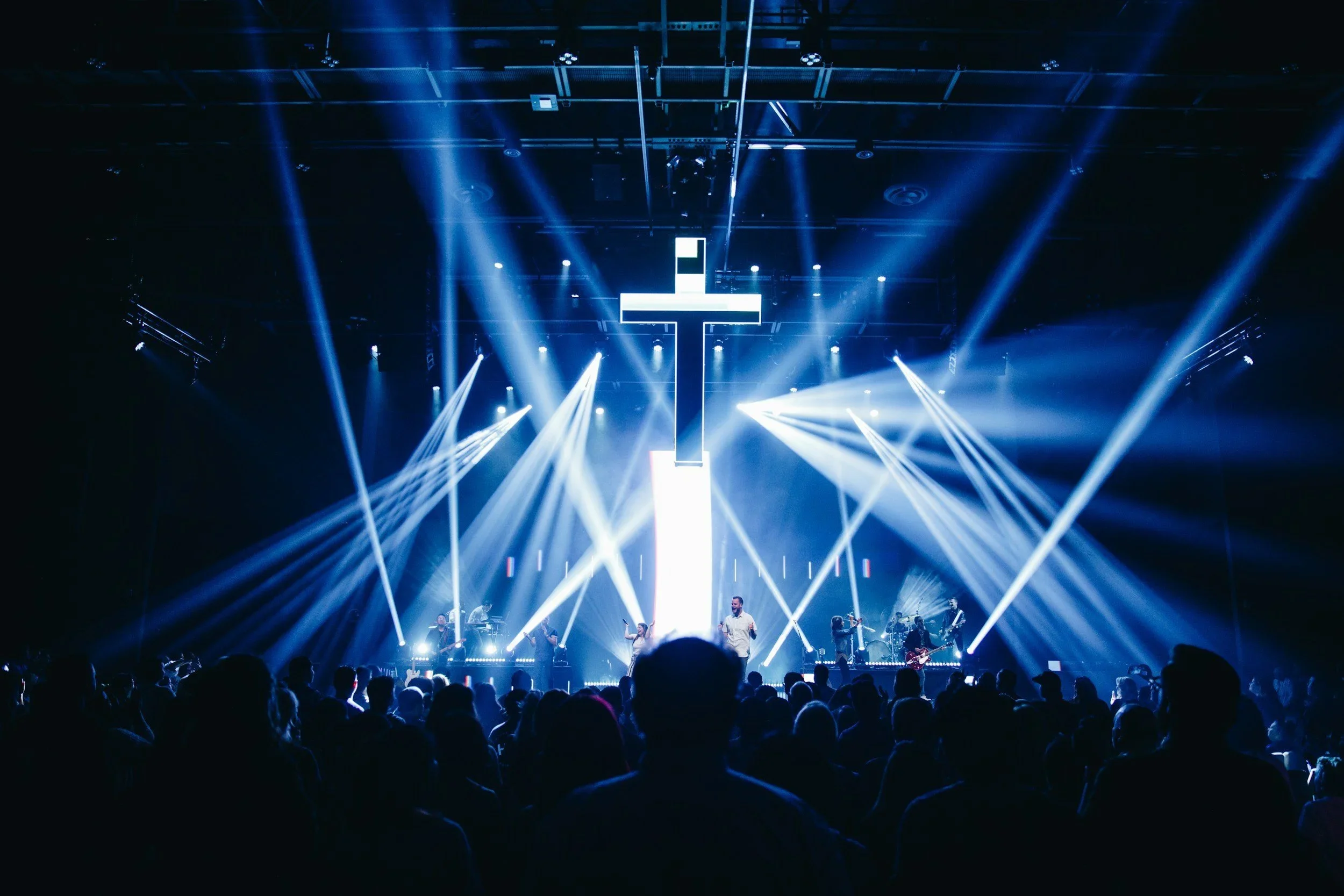 6 Easter Worship Ideas to Increase Engagement